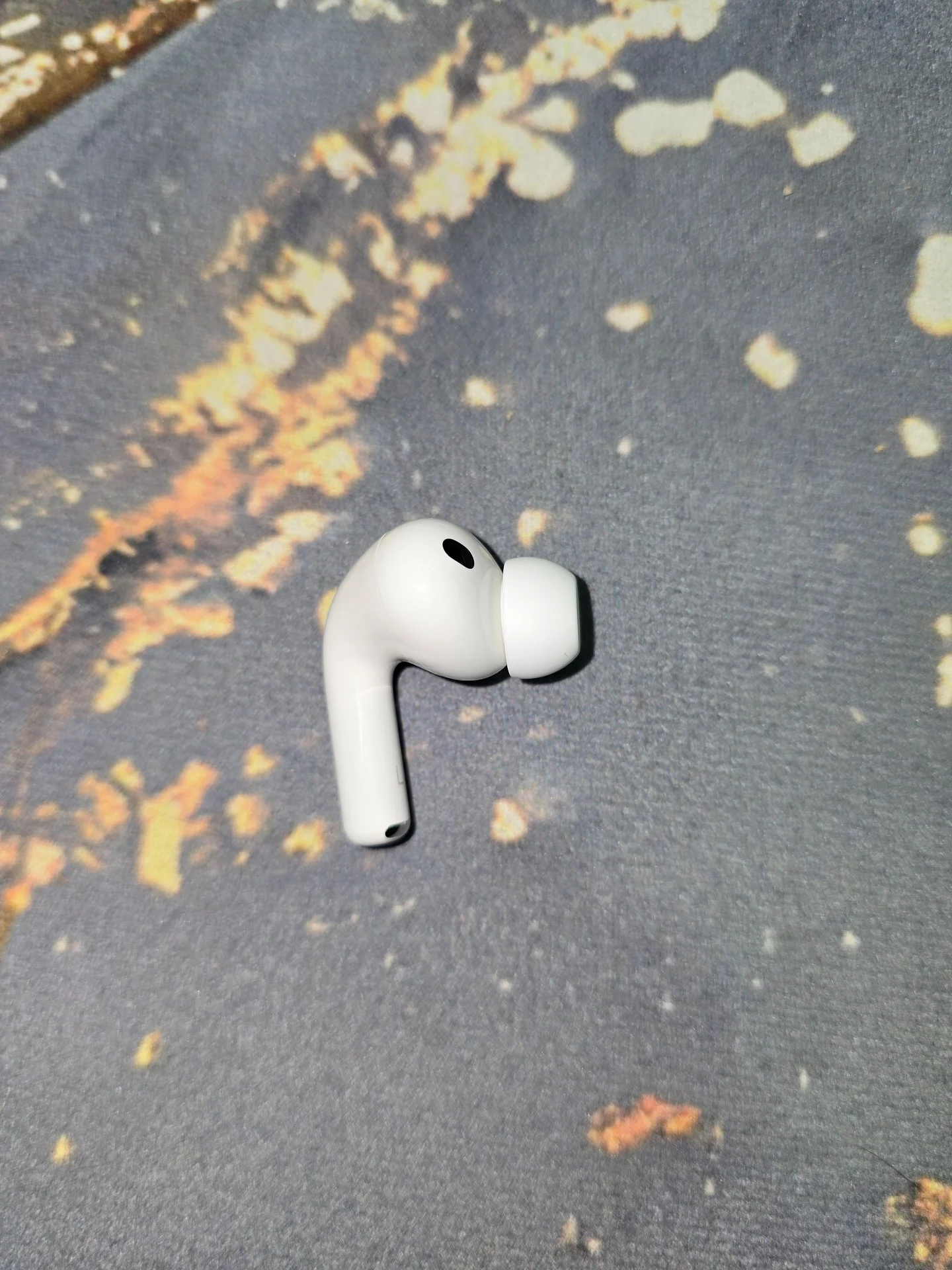 Левый наушник Apple Airpods pro 3 - изображение 1