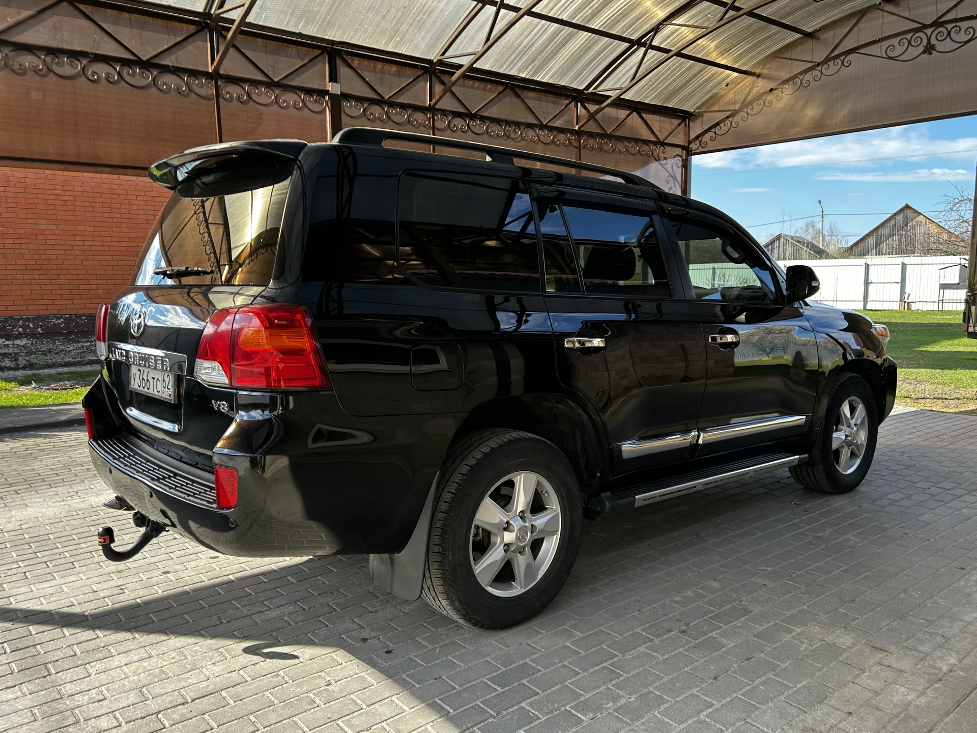 Toyota Land Cruiser 200 - миниатюра 4