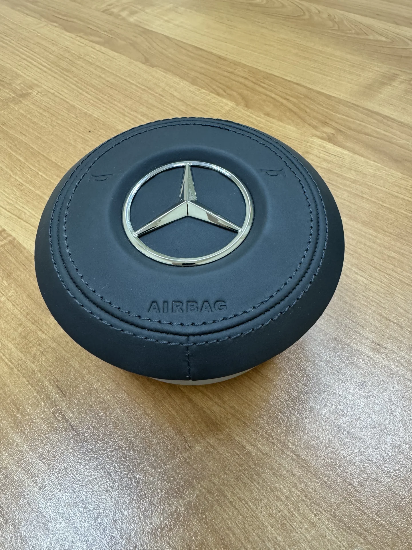 Подушка безопасности в руль MERCEDES А0008601900 - изображение 1