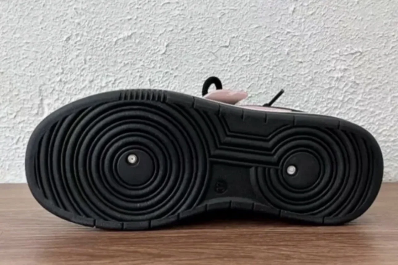 Женские кроссовки 36-39 - миниатюра 3