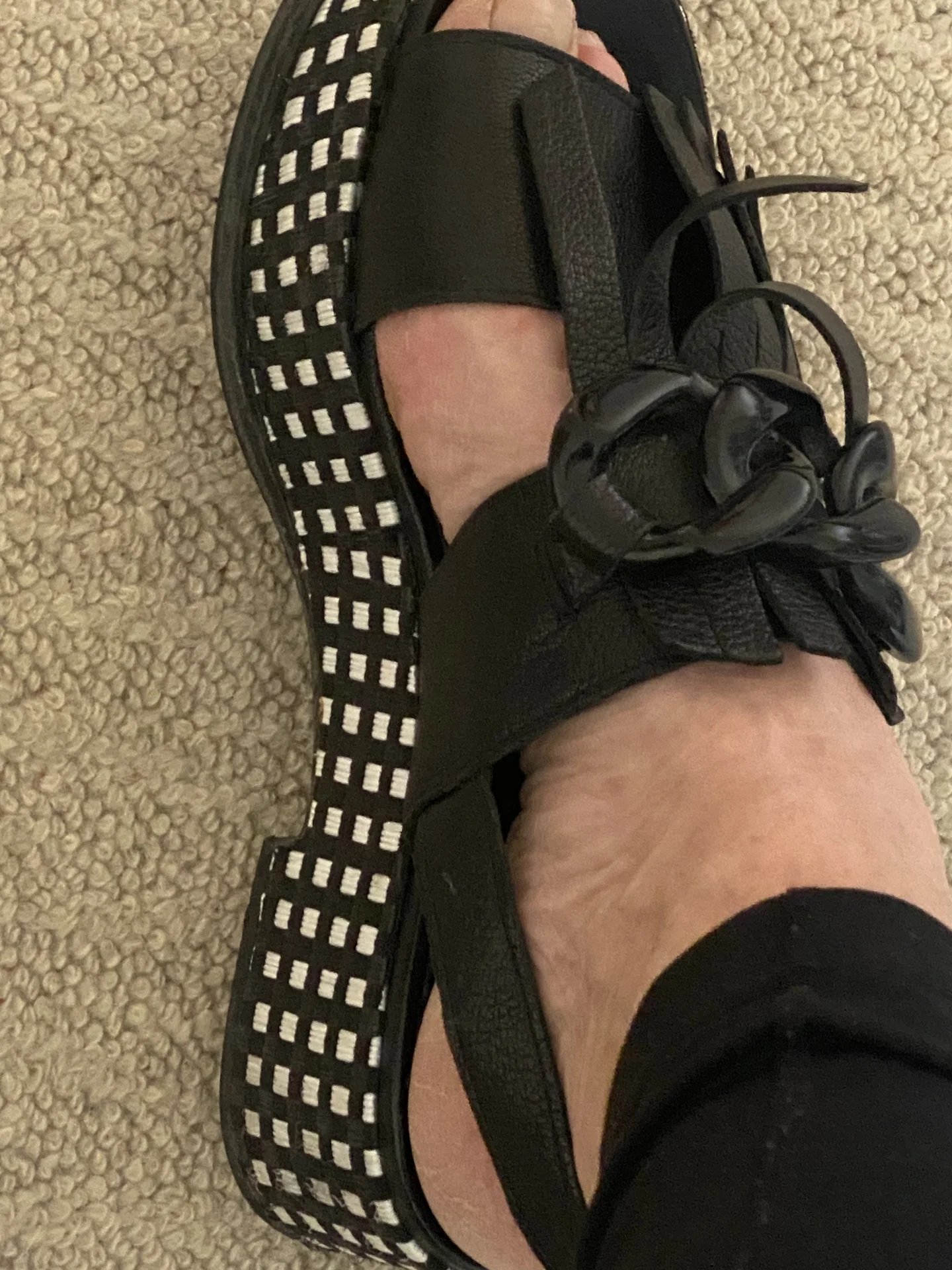 Сандалии - миниатюра 3