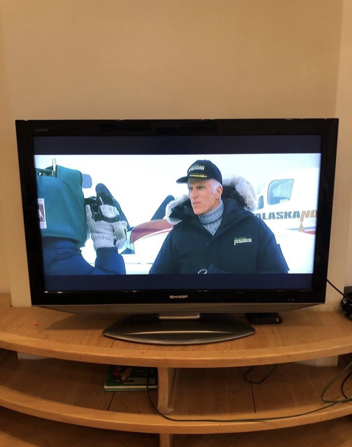 Телевизор sharp LC-42AD5RU - изображение 1