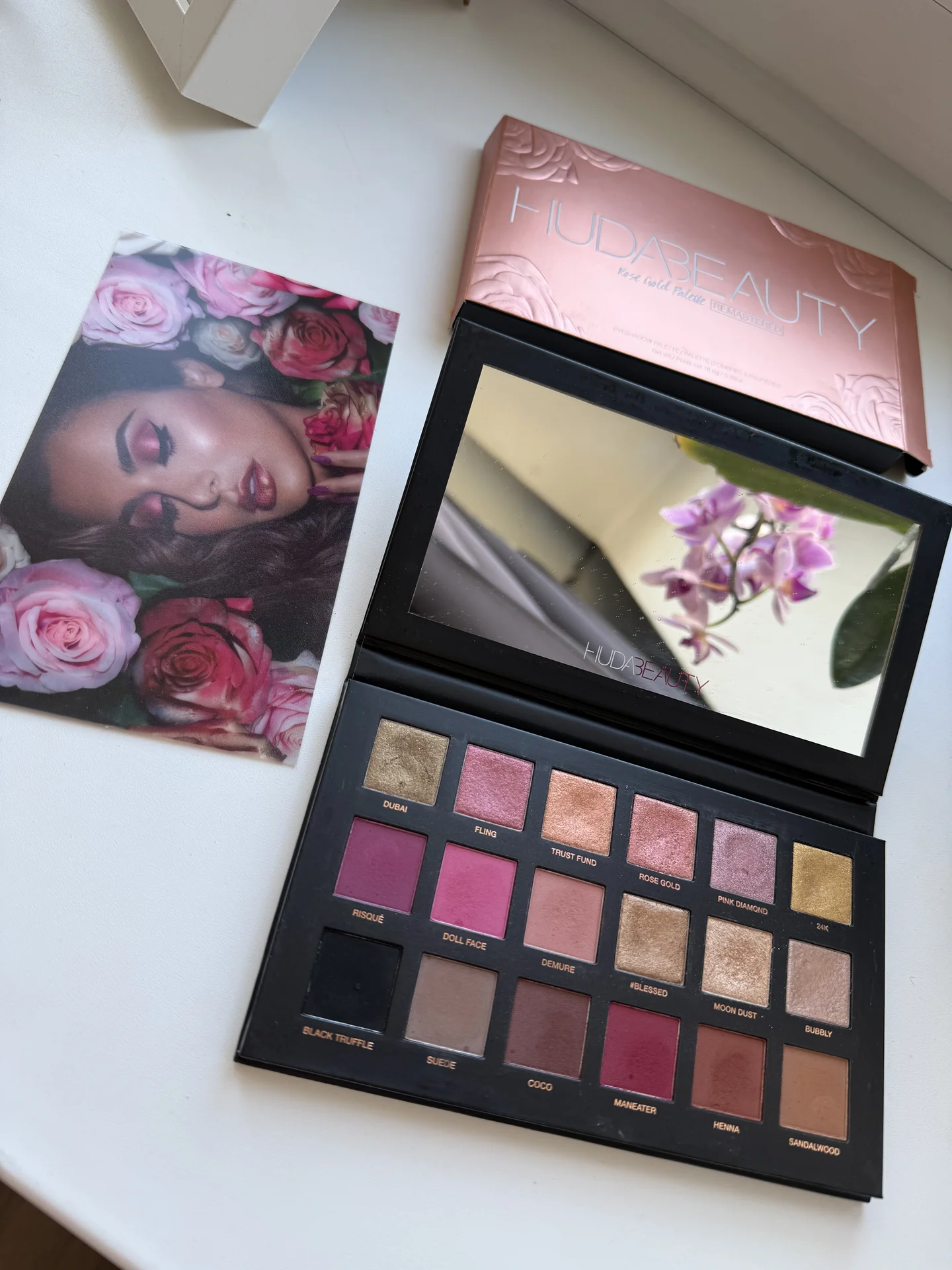 Палетка Huda beauty и shik - изображение 1