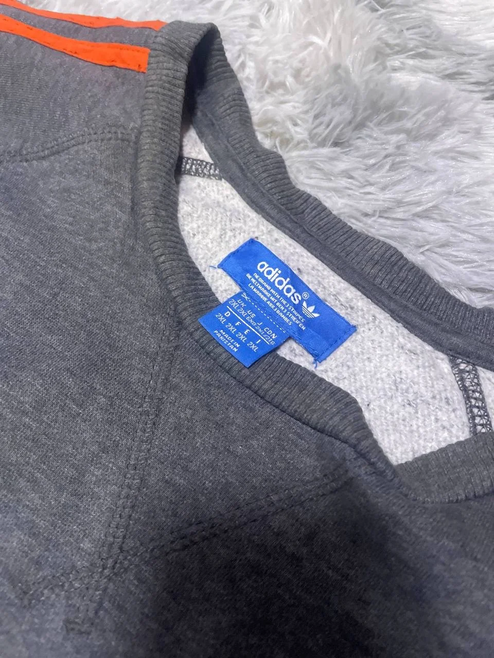 Свитшот Adidas - миниатюра 2