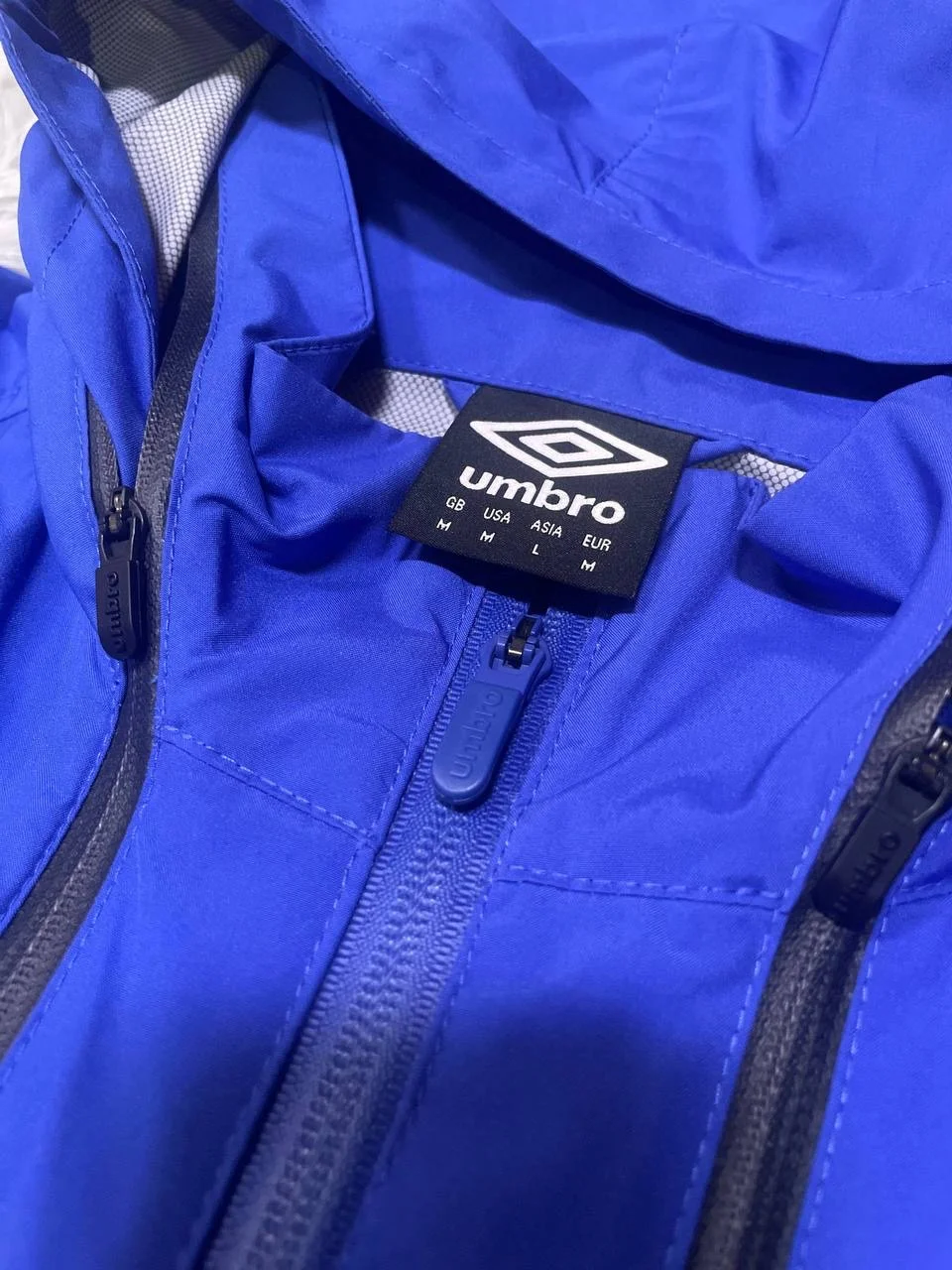 Ветровка Umbro - миниатюра 3