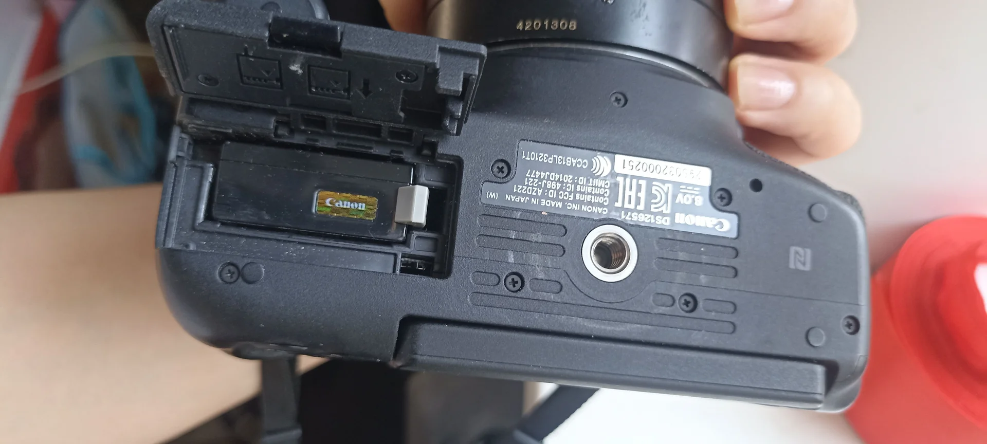 Зеркальный фотоаппарат Canon D600 - миниатюра 10