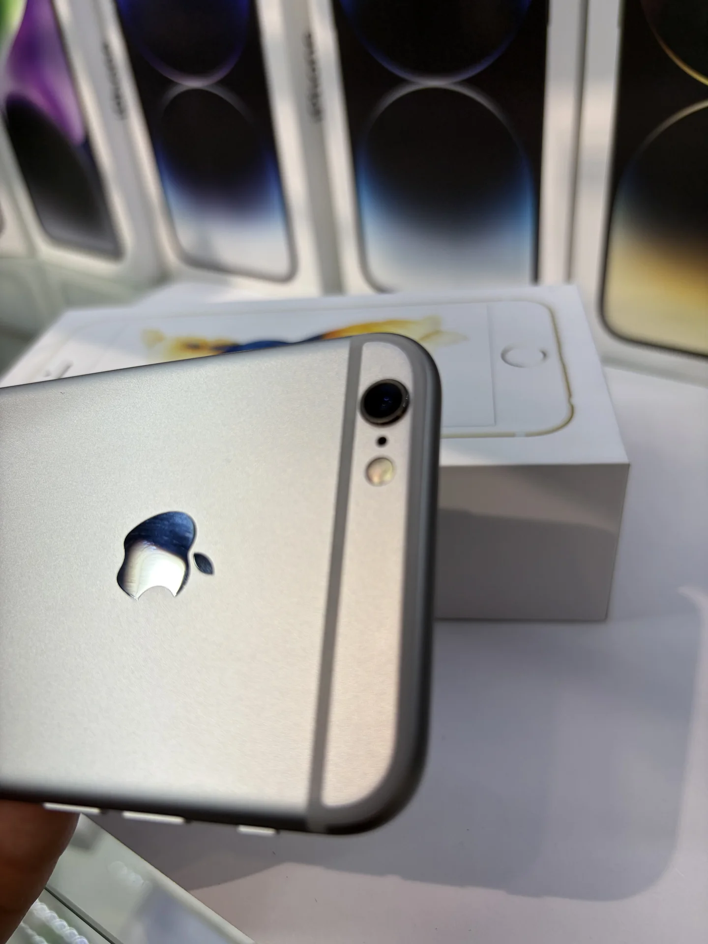 iPhone 6s 32 как новый 98% ориг! - миниатюра 6