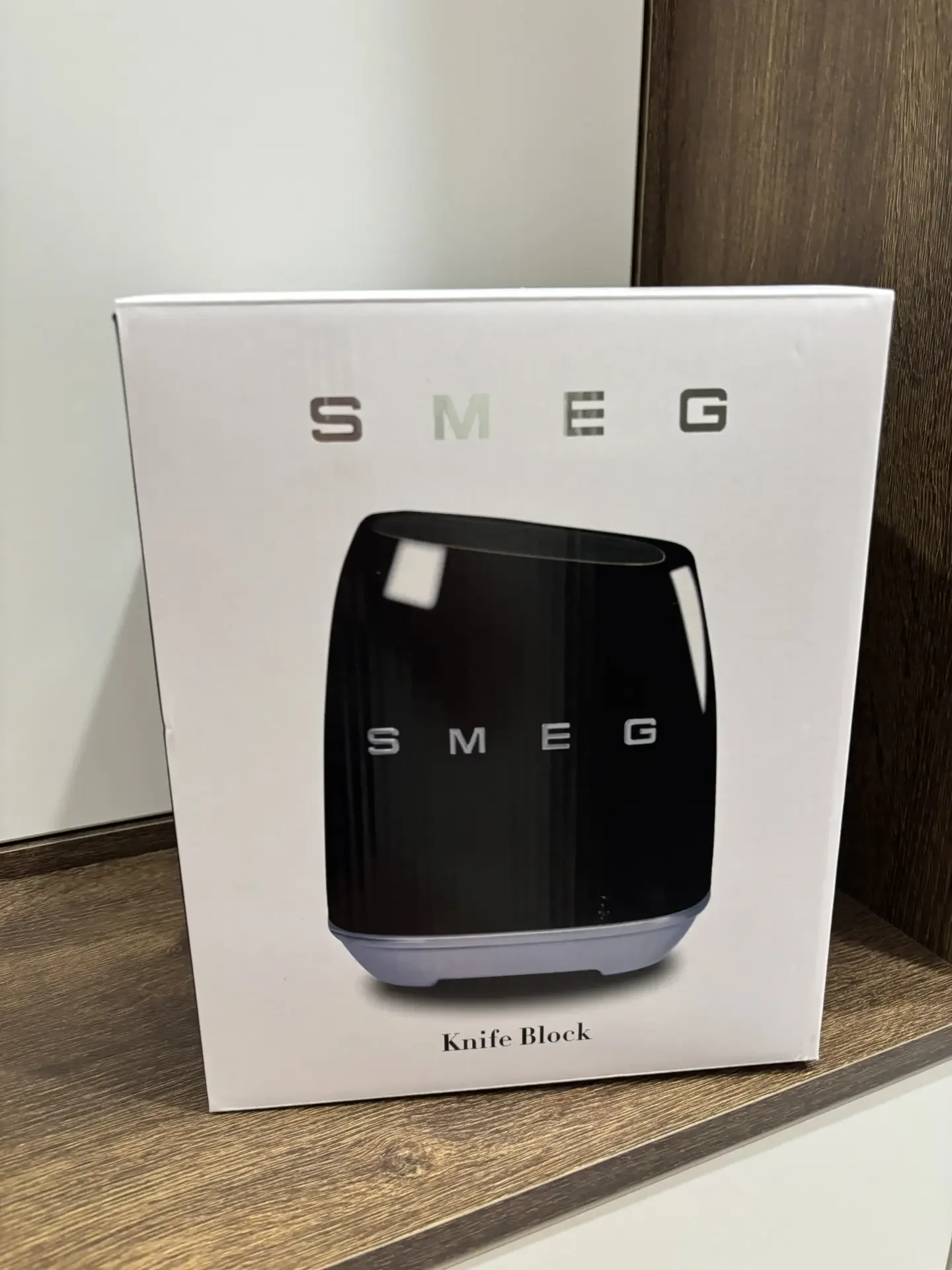 Набор ножей Smeg с подставкой, чёрный - миниатюра 4