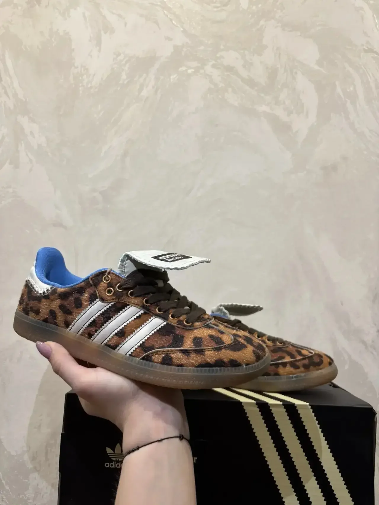 Кроссовки Adidas Samba Pony Wales Bonner «Leopard» - миниатюра 3