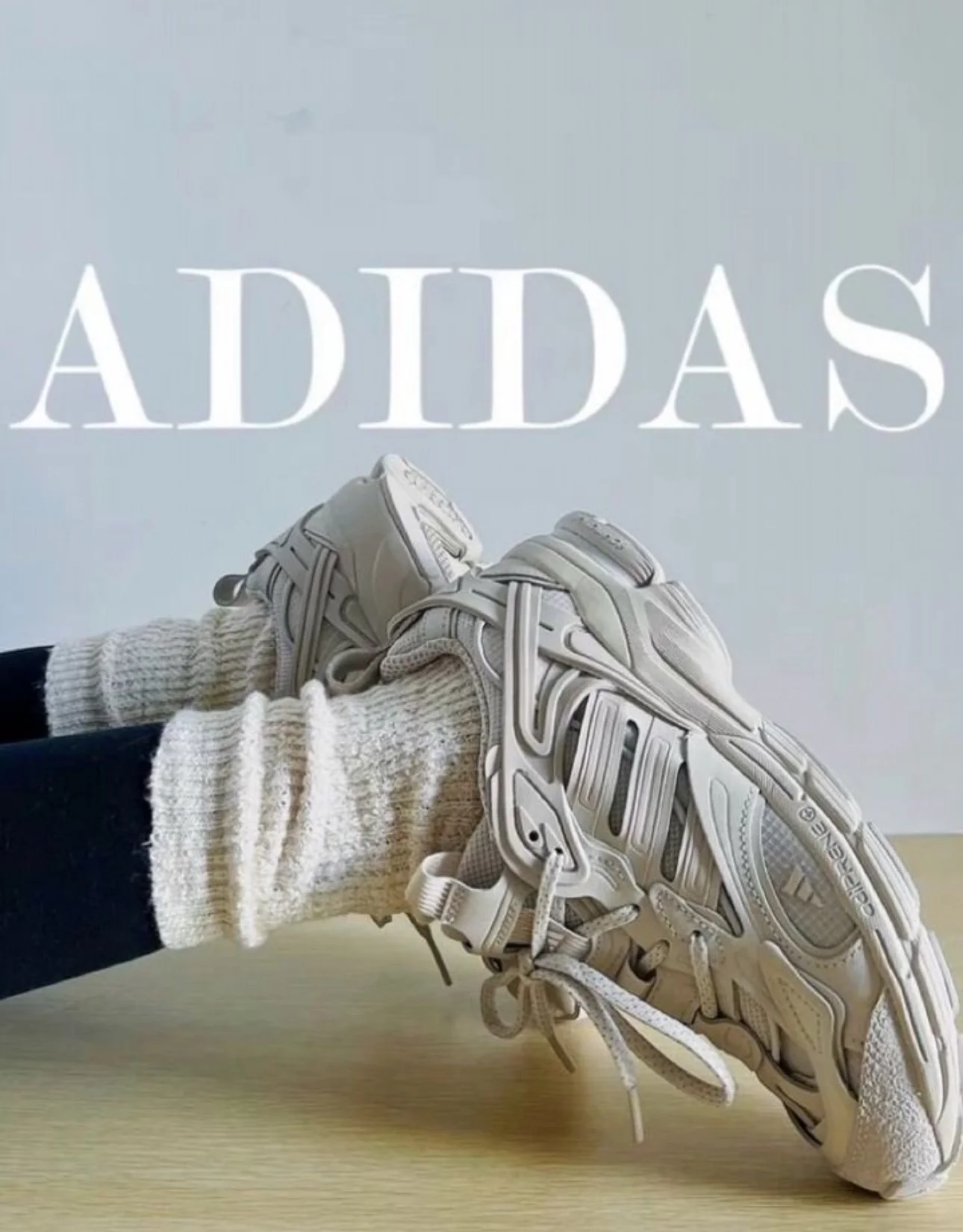 Кроссовки Adidas новые оригинал в коробке - миниатюра 4