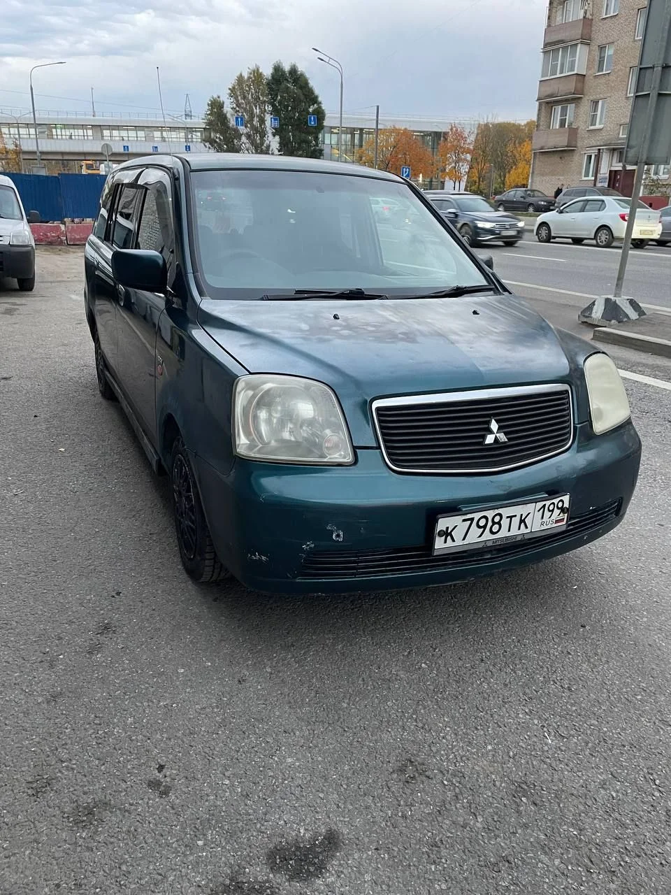 Mitsubishi dion 2001 - миниатюра 2