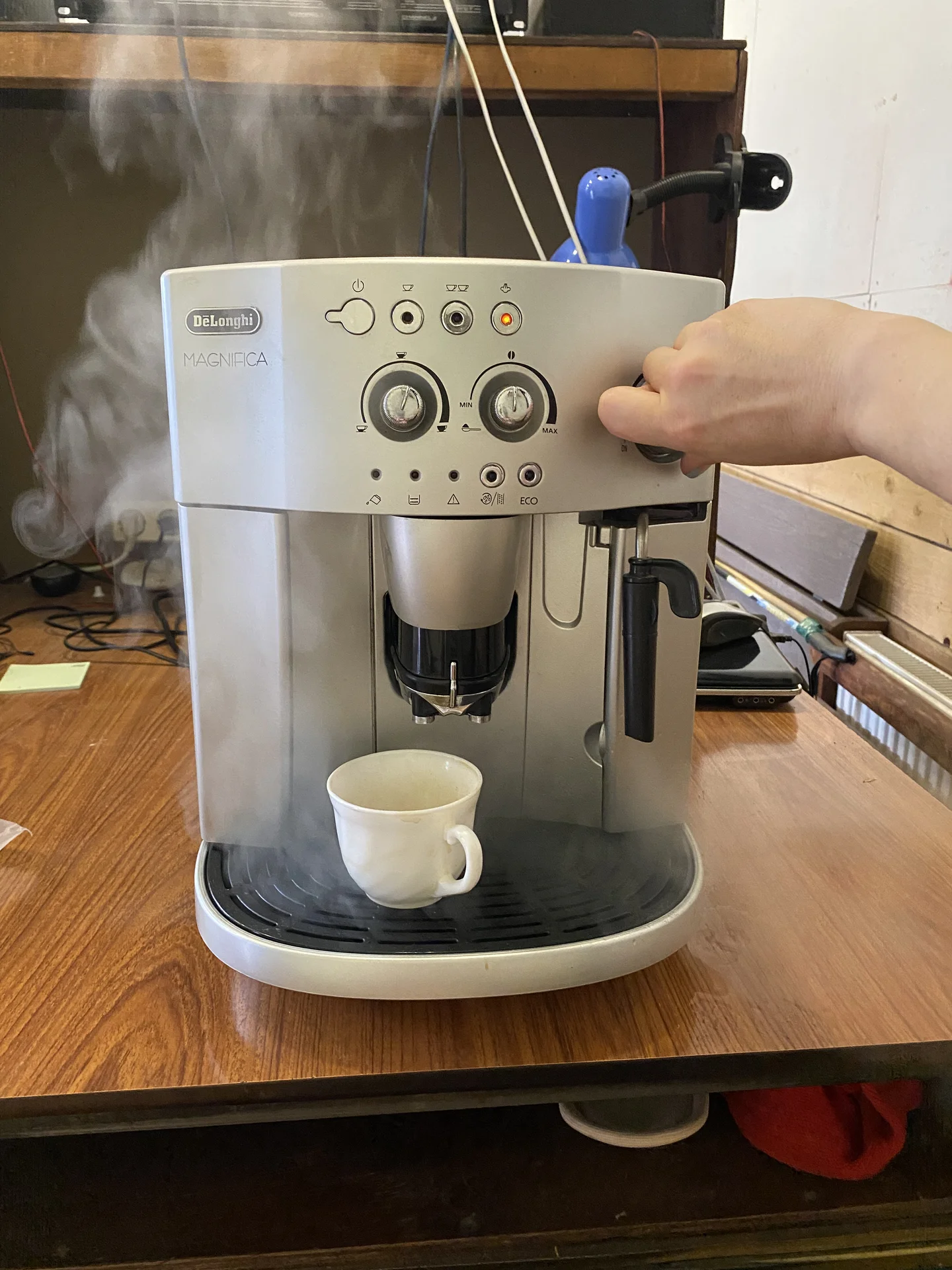 Кофеварка delonghi magnifica - миниатюра 5