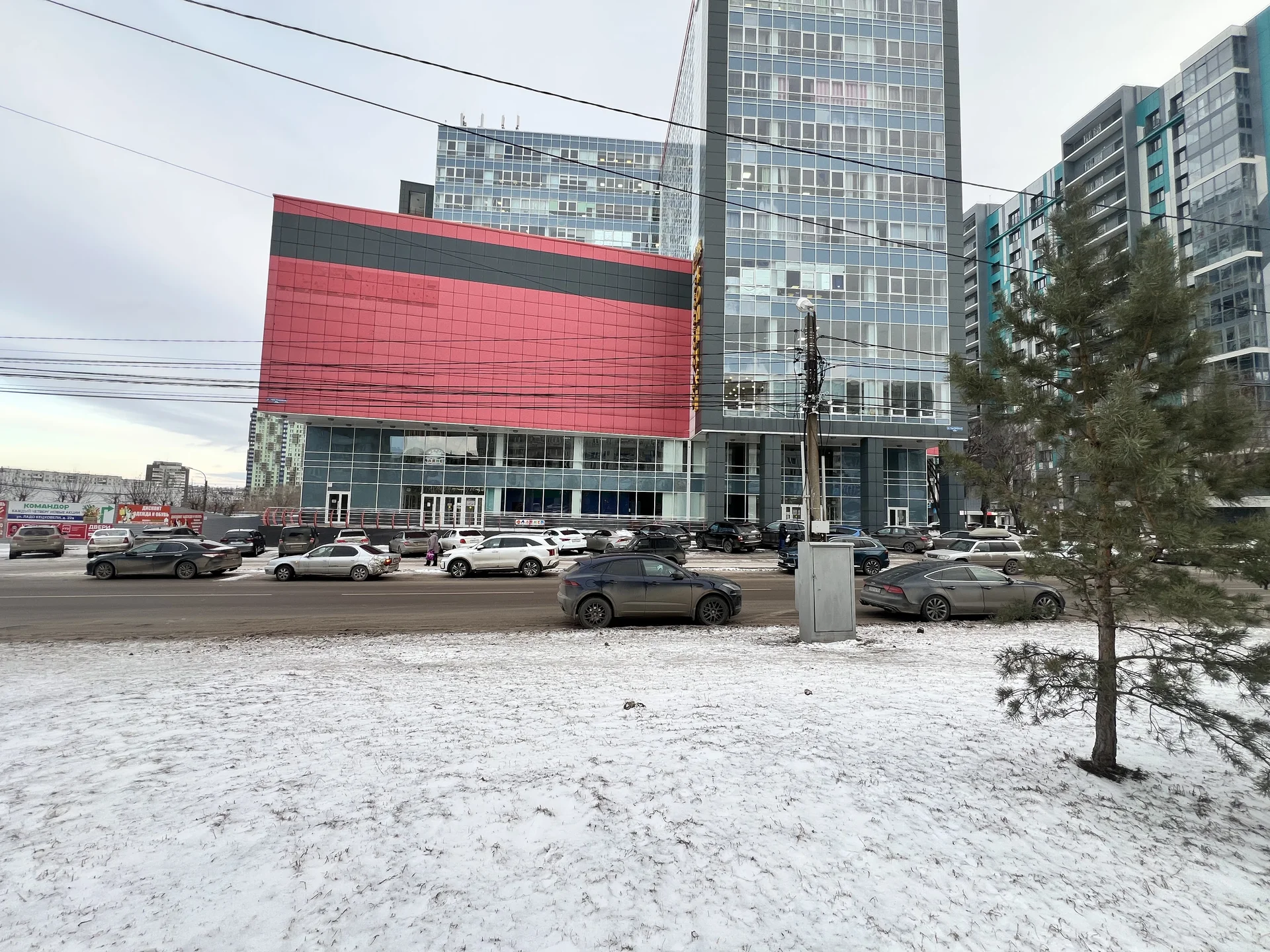 Сдам торговую площадь 282 м² в ТЦ «Спасский» у центрального входа - миниатюра 5