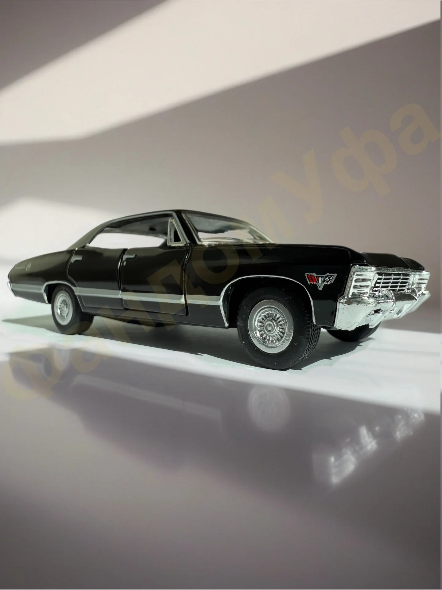 Модель машины Chevrolet impala 1967 1:43 Сверхъест - миниатюра 2