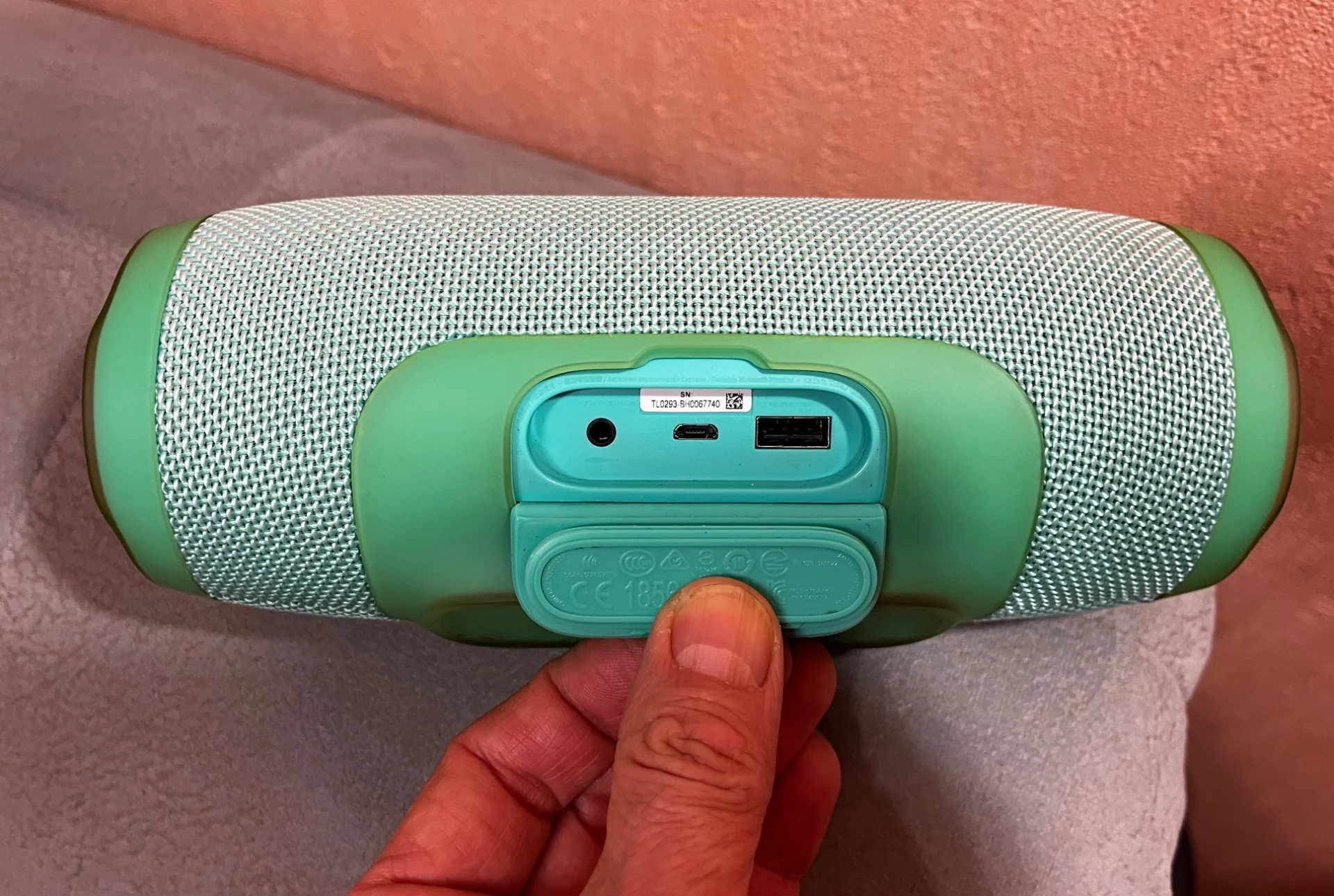 Колонка JBL Charge 3 оригинал - миниатюра 11