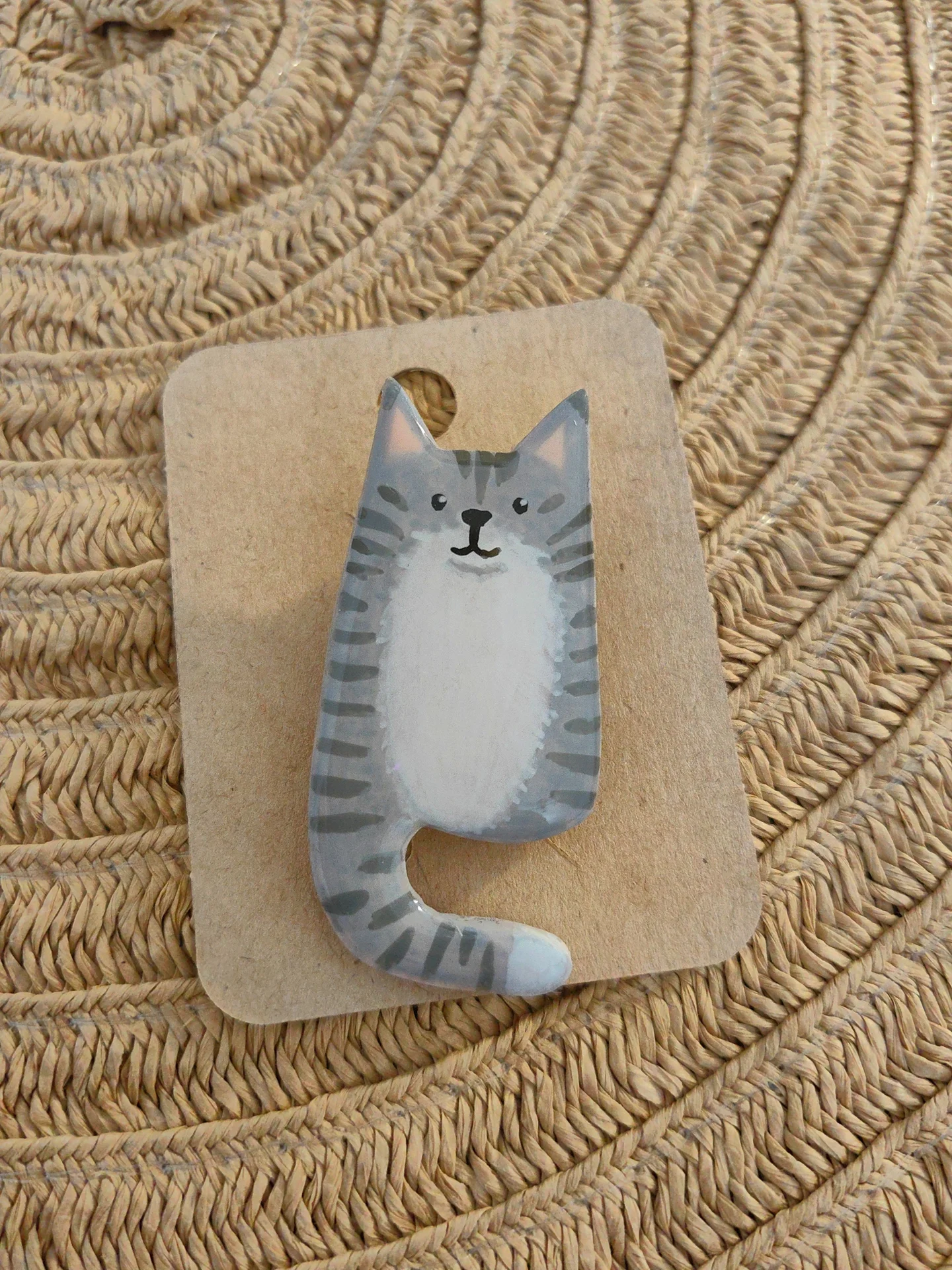 Брошка котик