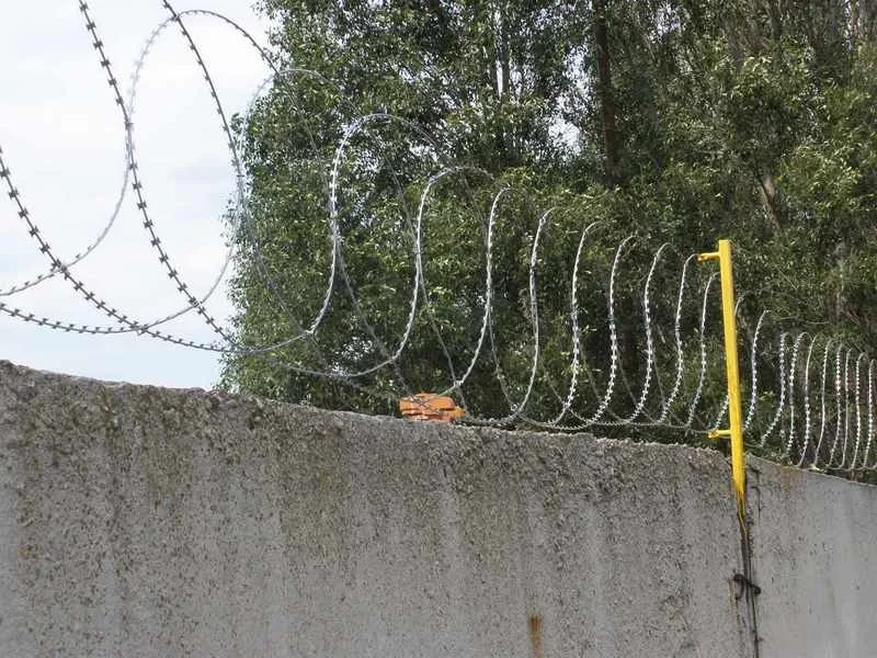 Плоское заграждение ПЗЕ 500-защита периметра территории - миниатюра 2