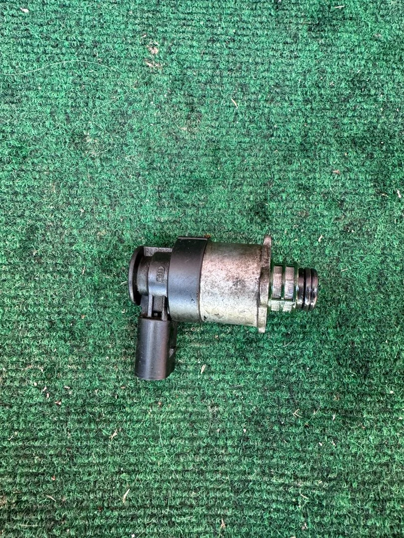 Клапан ТНВД, Регулятор давления топлива Mercedes OM654 Bosch 09284007 - миниатюра 3