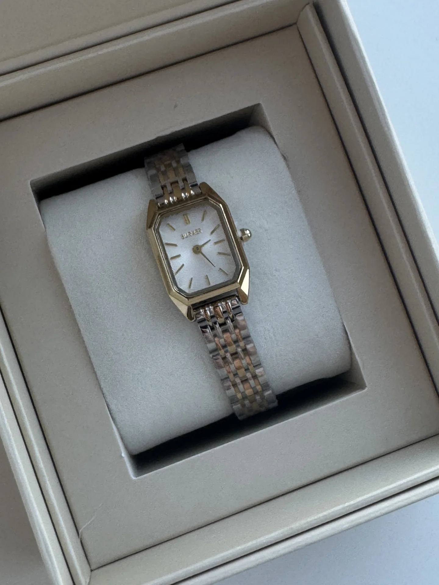 Часы burker Isabell Petite Gold Silver - миниатюра 2