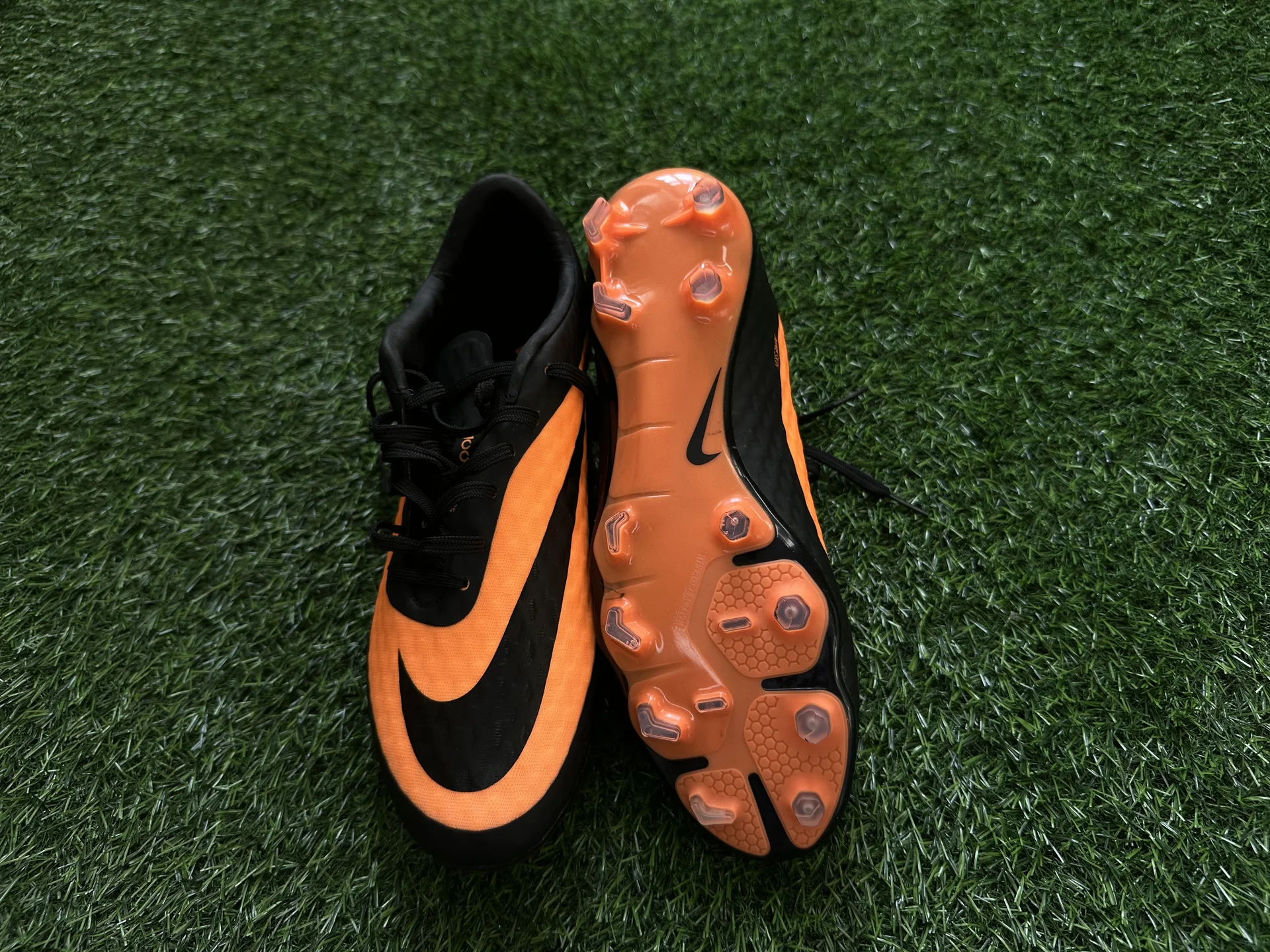 Футбольные бутсы nike hypervenom - миниатюра 3