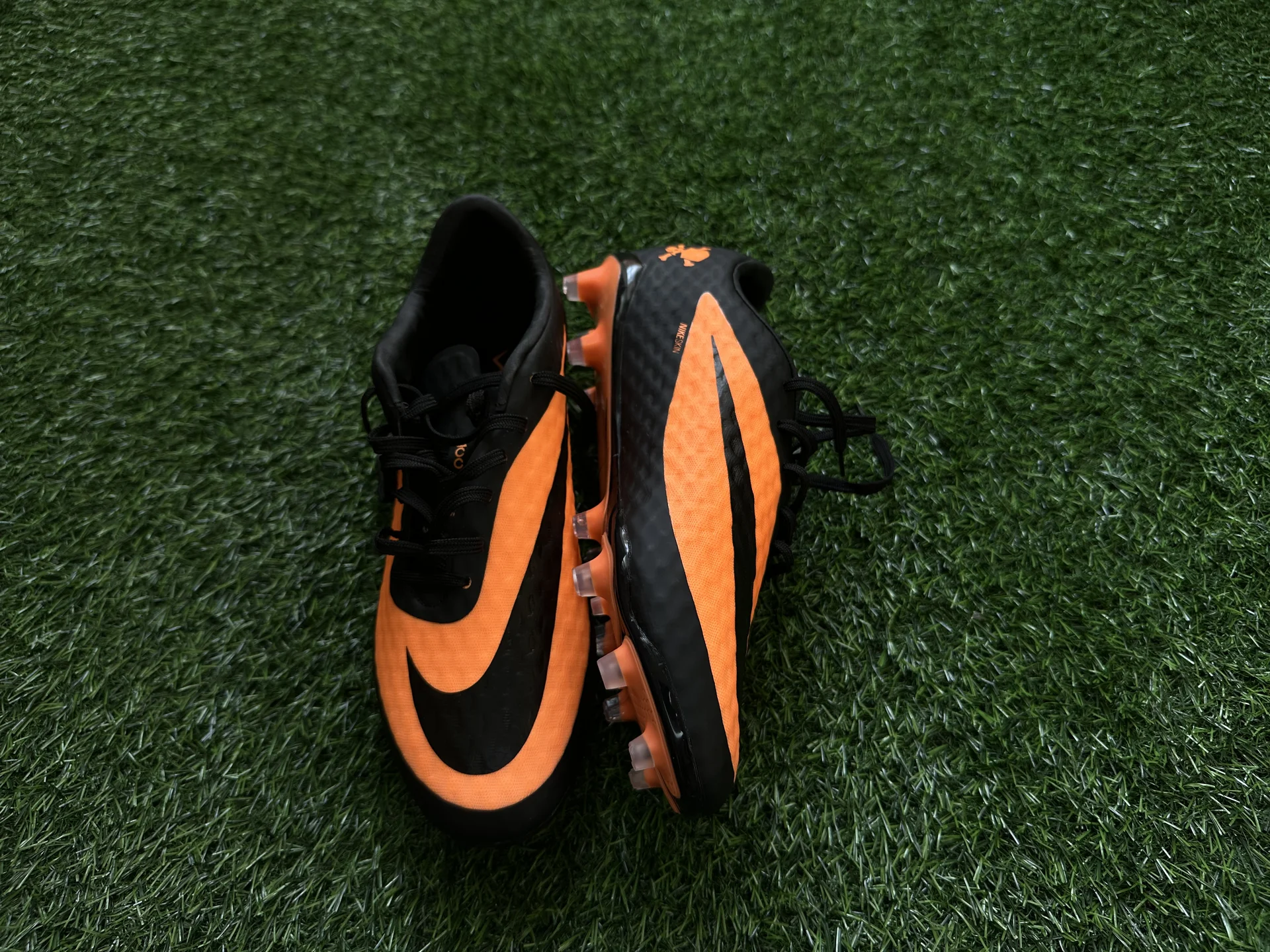 Футбольные бутсы nike hypervenom - миниатюра 4
