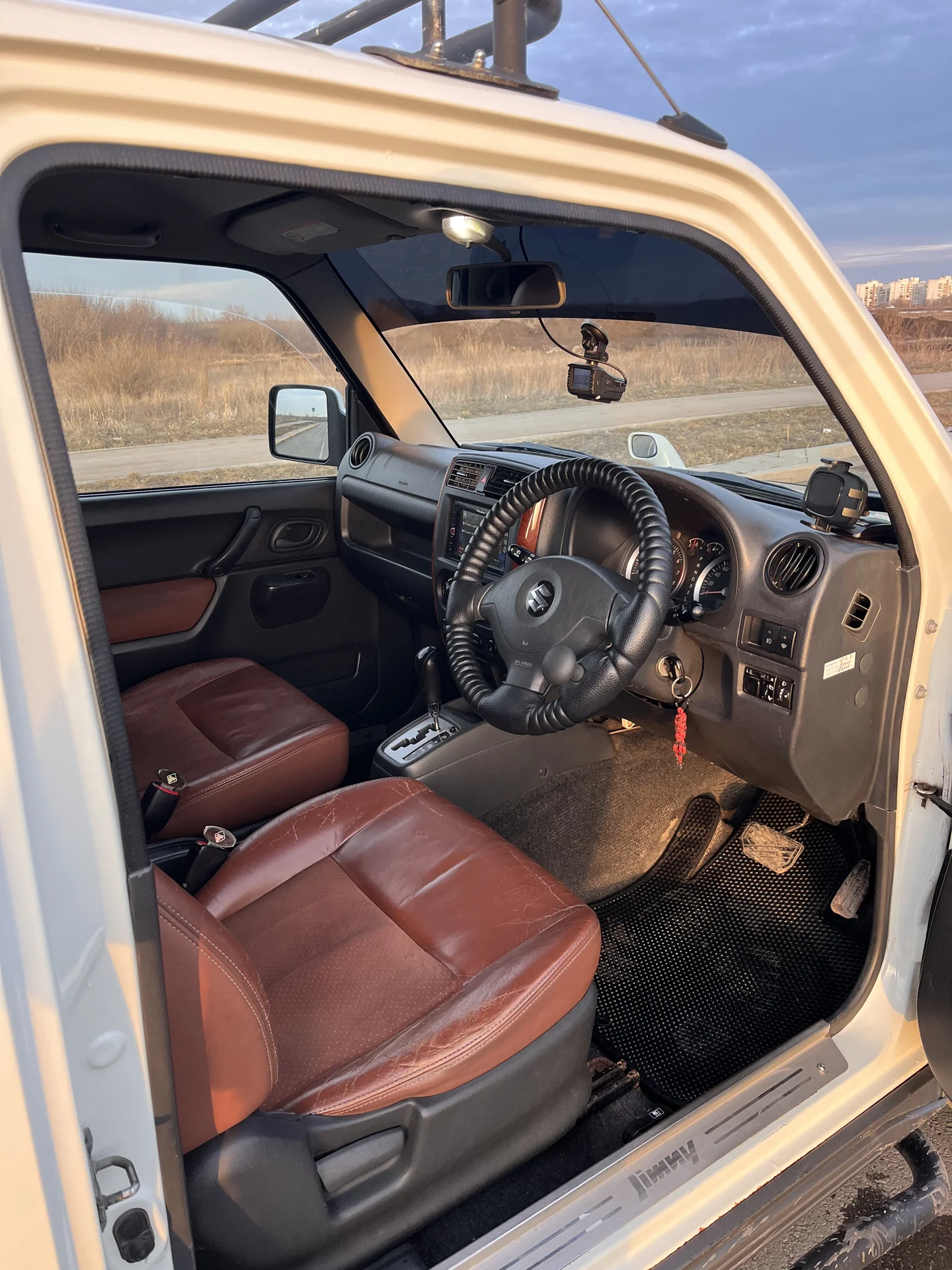 Suzuki Jimny Sierra - миниатюра 10