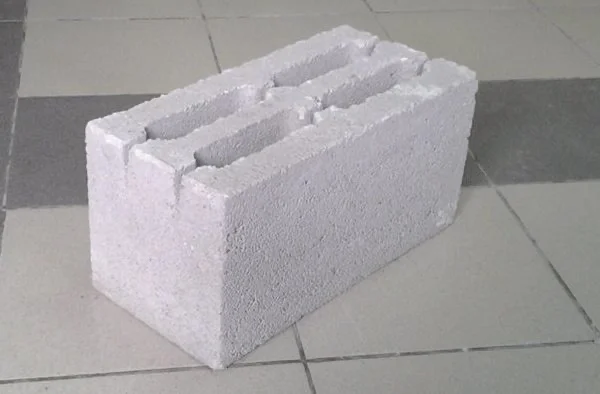 Блок стеновой гладкий СКЦ-1 серый - миниатюра 3