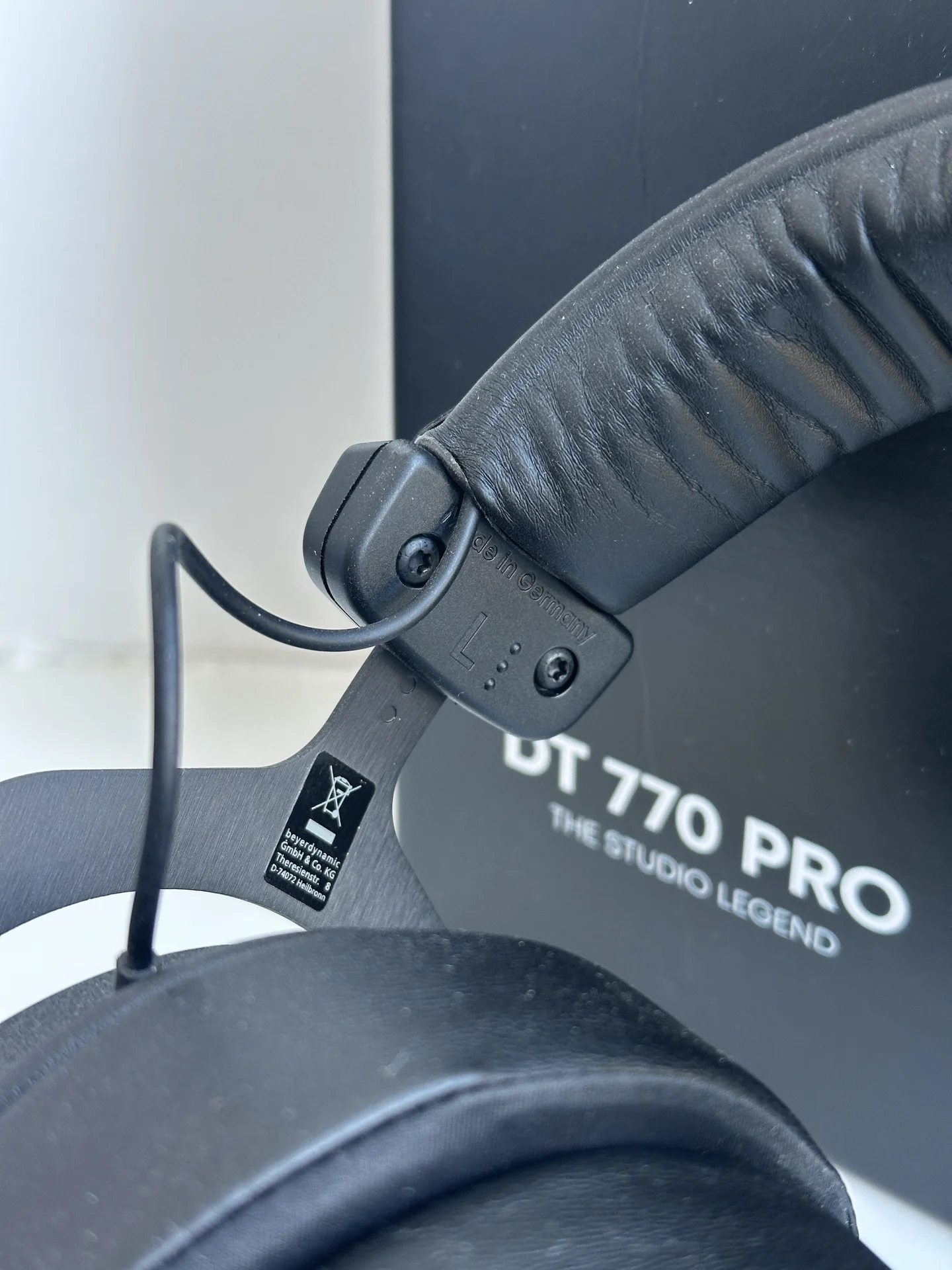 Beyerdynamic DT 770 PRO 32 Ohm - миниатюра 3