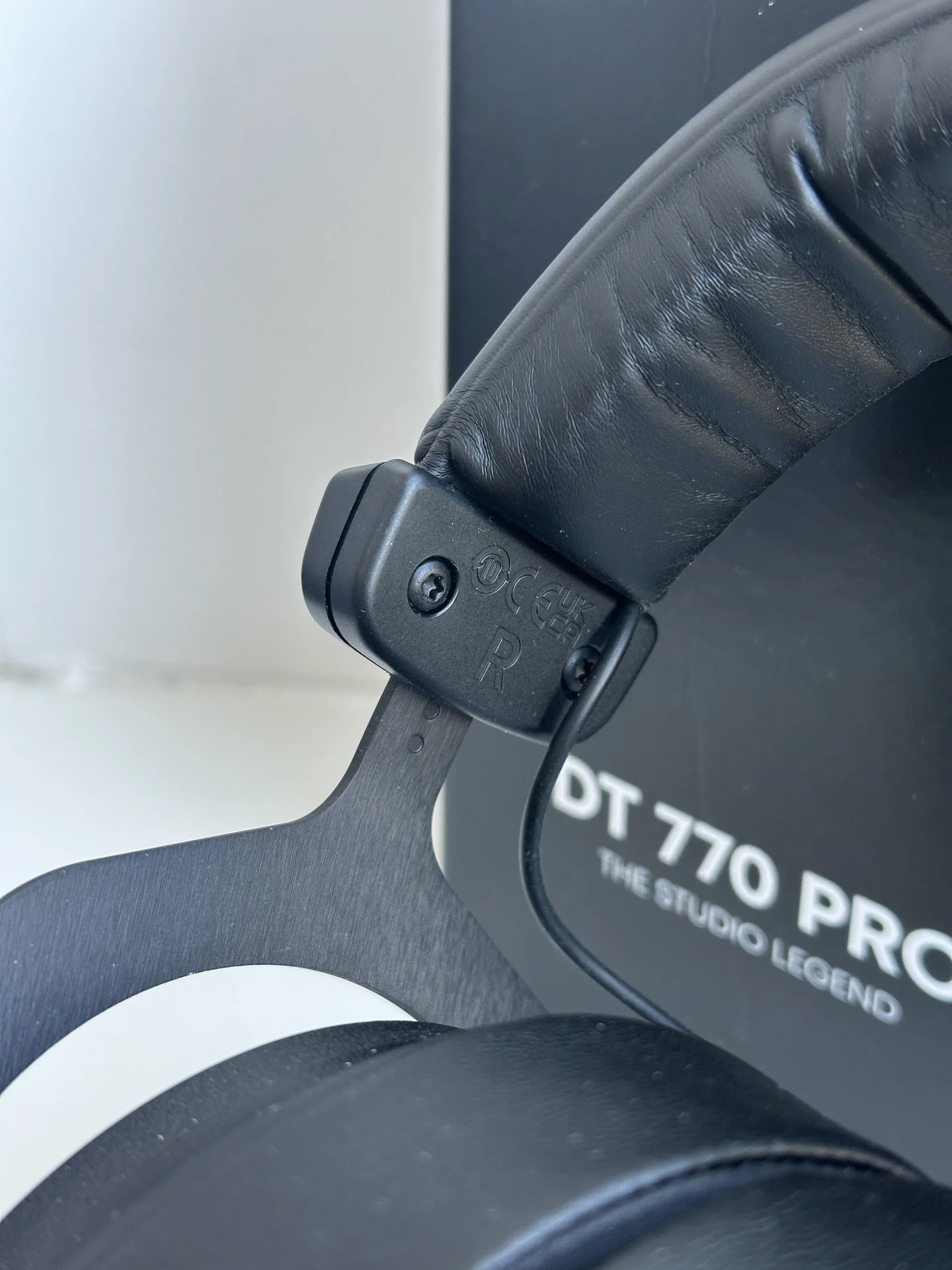 Beyerdynamic DT 770 PRO 32 Ohm - миниатюра 4