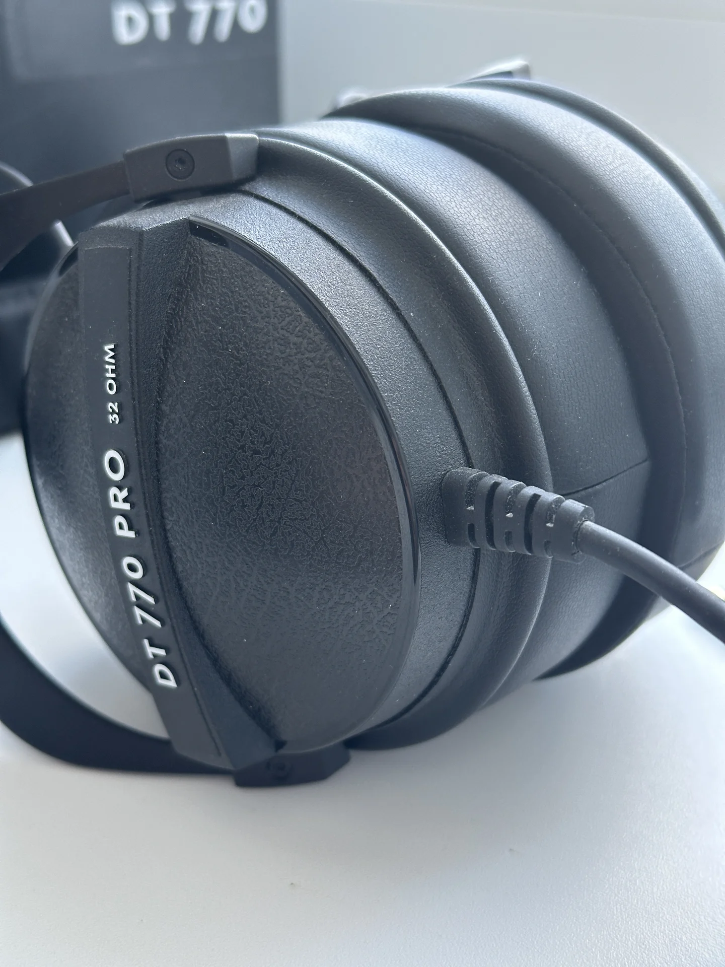 Beyerdynamic DT 770 PRO 32 Ohm - миниатюра 5