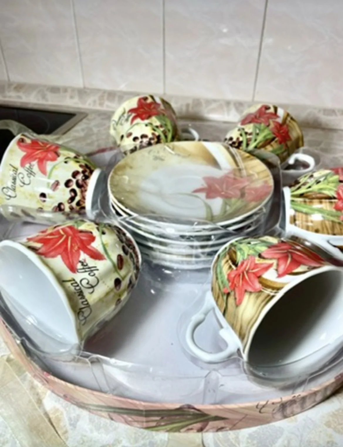 чайный сервиз, набор посуды - миниатюра 3