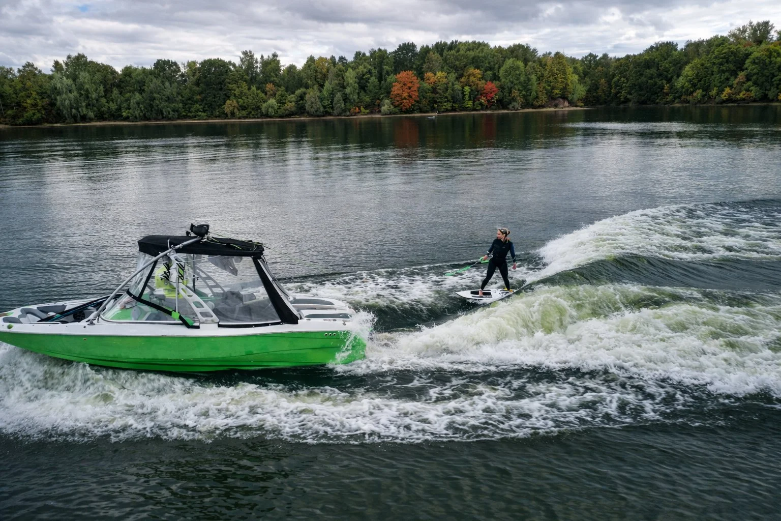 ВейкСерф буксировщик Mastercraft x2 - изображение 1