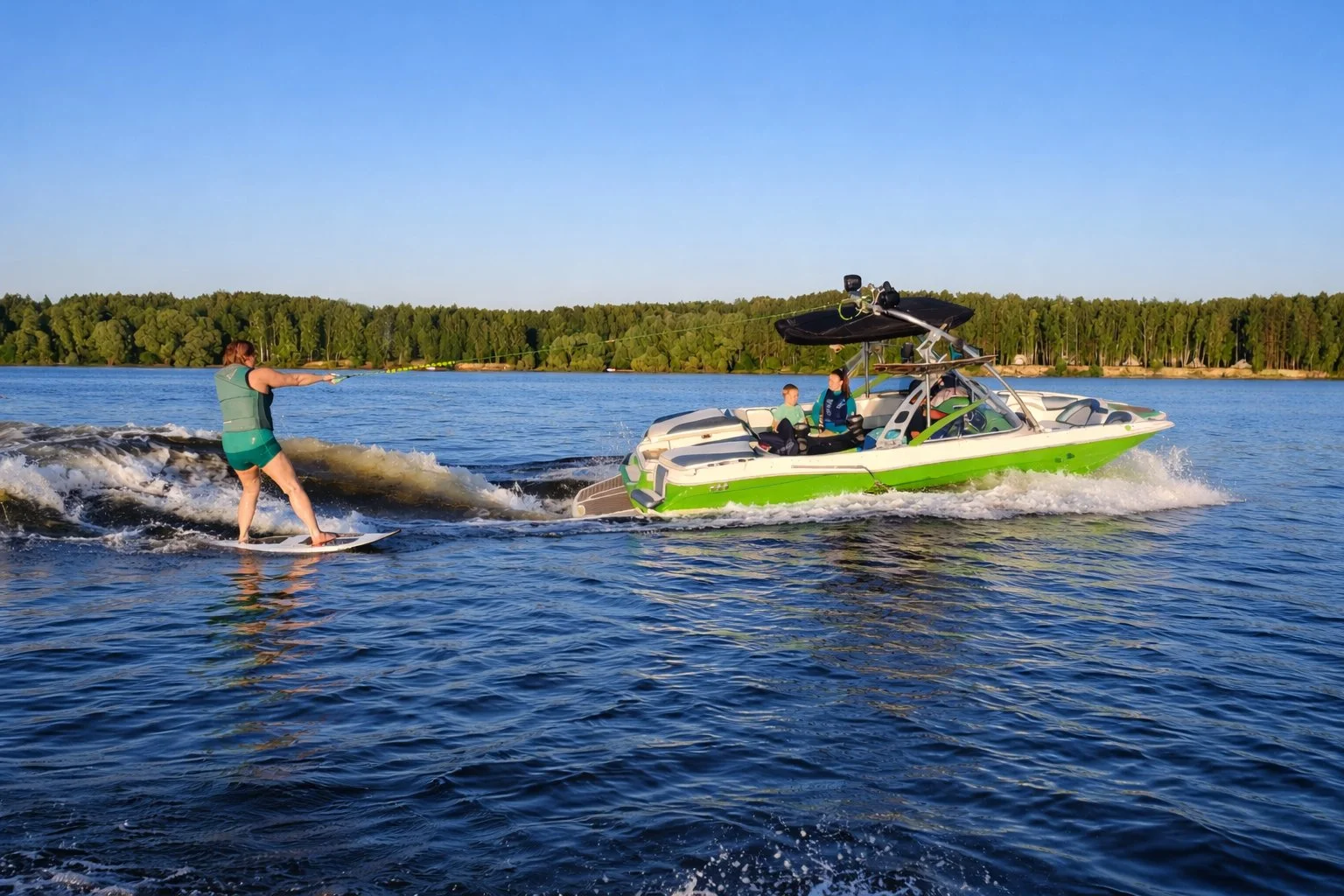 ВейкСерф буксировщик Mastercraft x2 - миниатюра 3
