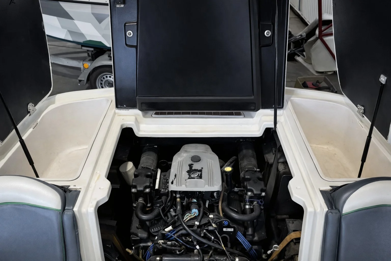 ВейкСерф буксировщик Mastercraft x2 - миниатюра 4