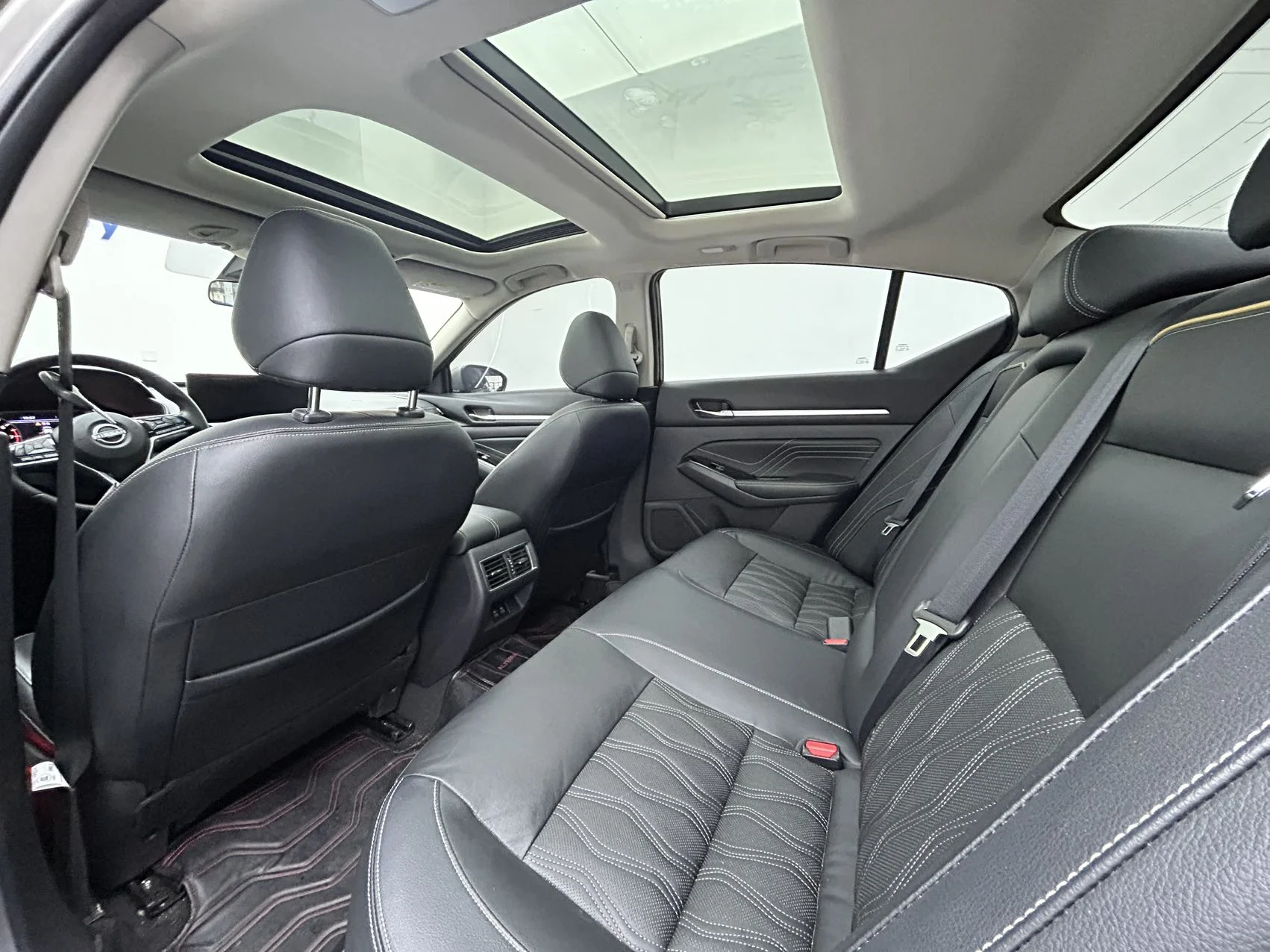 Nissan ALTIMA 2.0 2022г - миниатюра 13