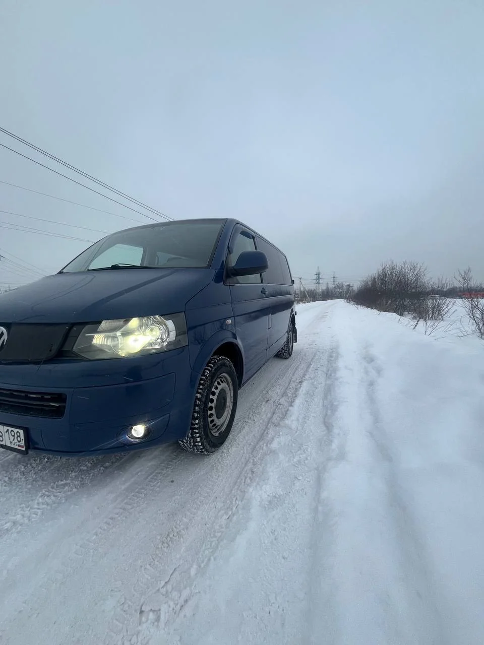 VW Caravelle 2.0 MT, 2012г., 325000 - миниатюра 2