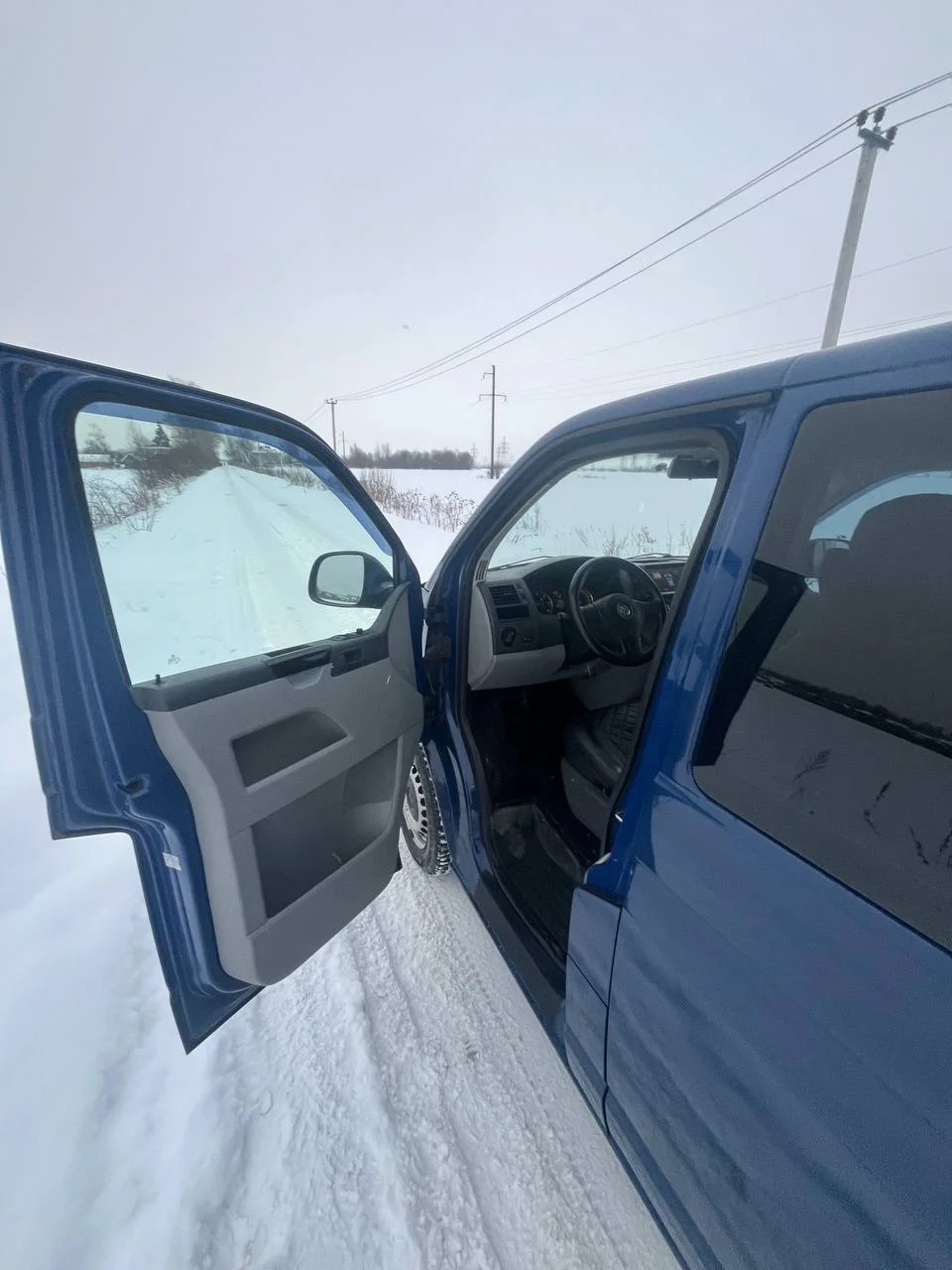 VW Caravelle 2.0 MT, 2012г., 325000 - миниатюра 4