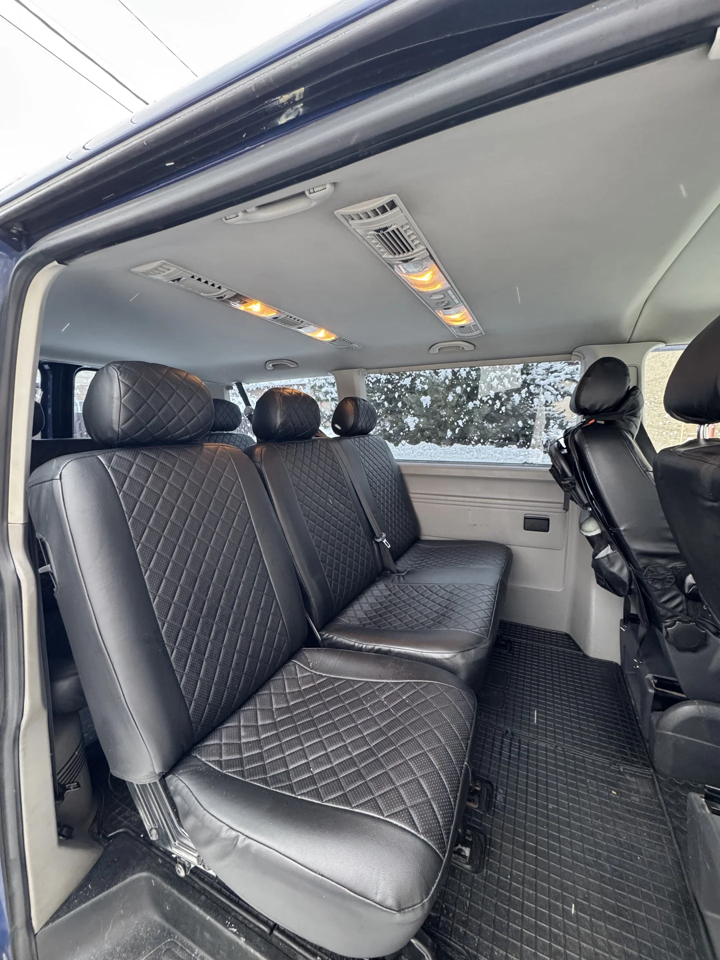 VW Caravelle 2.0 MT, 2012г., 325000 - миниатюра 15