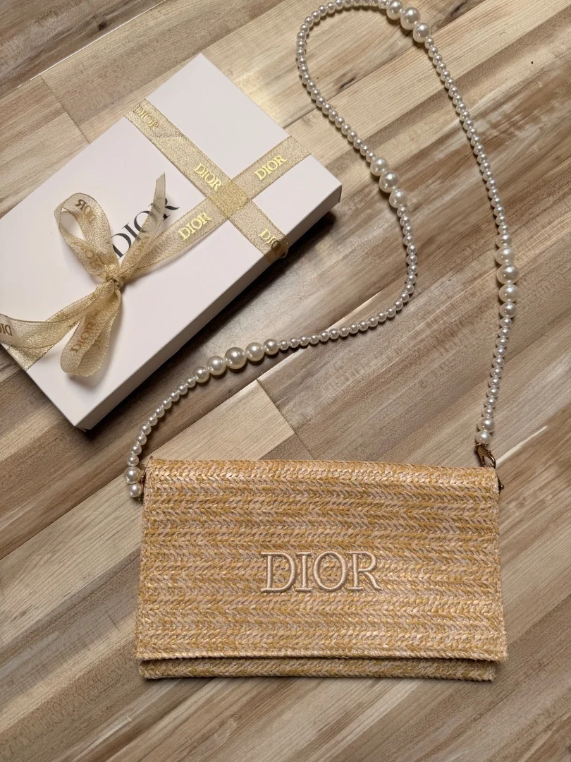 Плетеная сумка Dior с жемчужной цепочкой - изображение 1