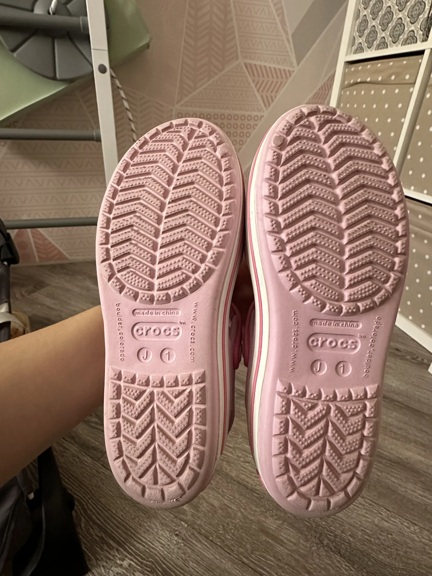 Сандали для девочки Crocs j1 - миниатюра 6