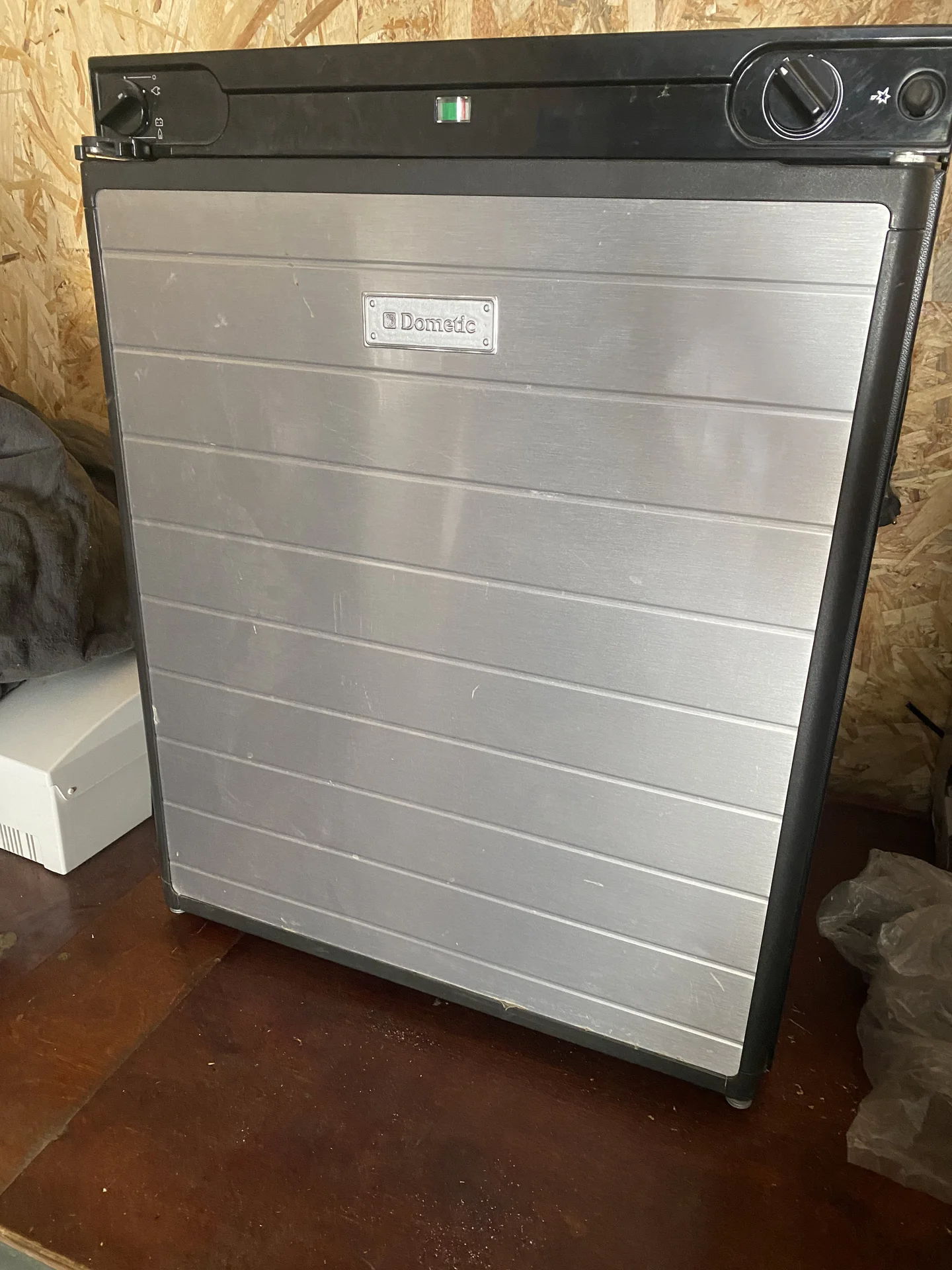 Холодильник Dometic RV60