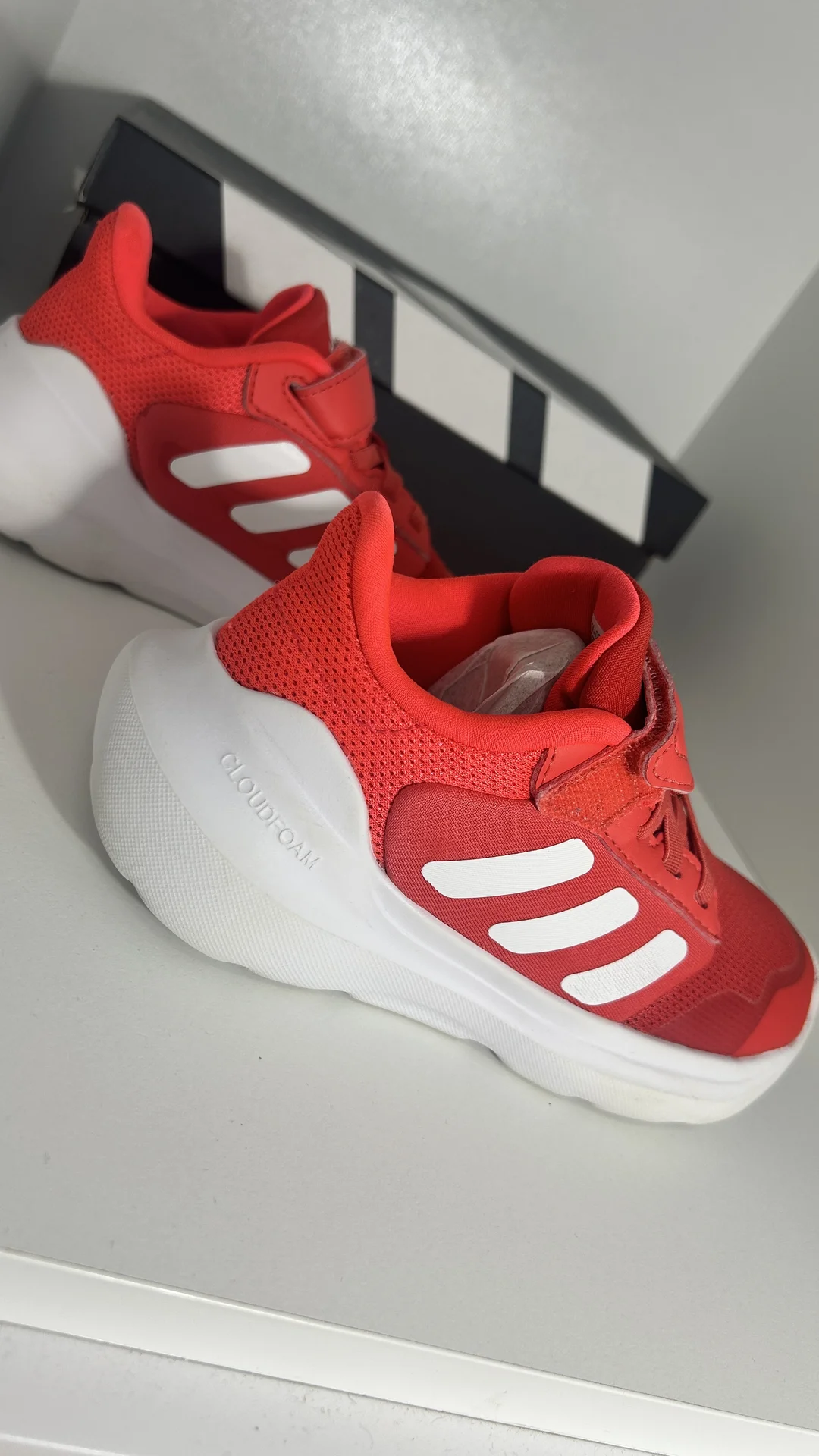 Кроссовки детские Adidas 29 - миниатюра 3