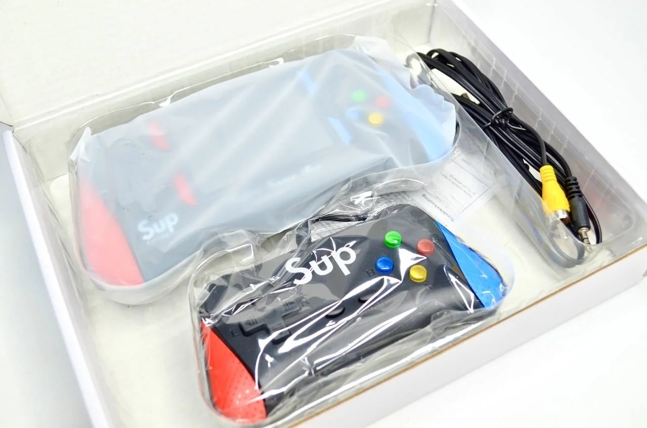 Карманная игровая приставка Sup Game Box X7M 500-in-1 - миниатюра 2