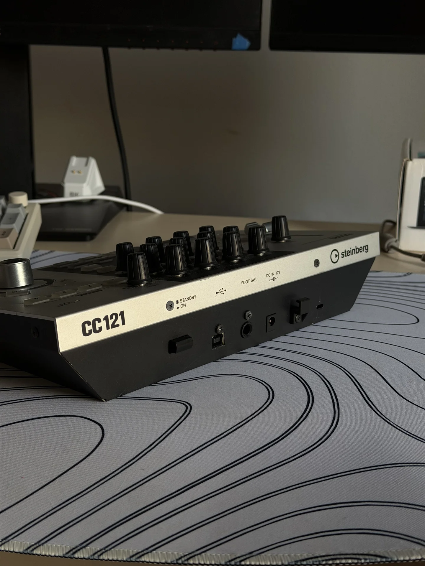 Cc121 steinberg миди контроллер cubase - миниатюра 2