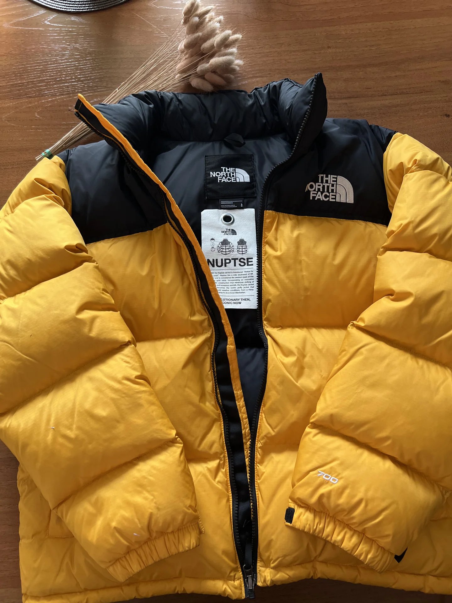 Пуховик The North Face nuptse 700 - изображение 1