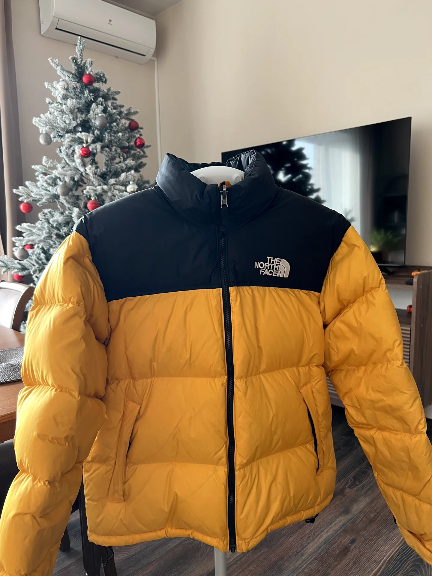 Пуховик The North Face nuptse 700 - миниатюра 5