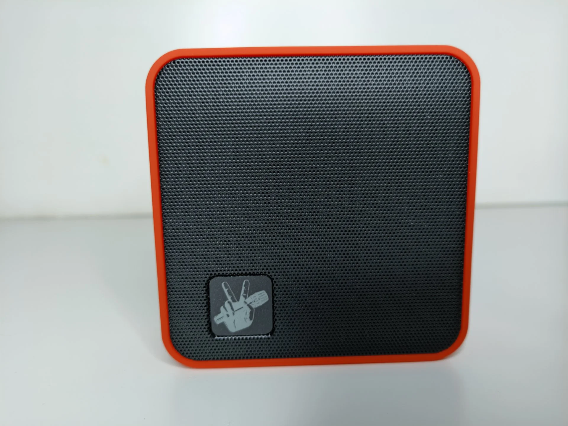 Портативная безпроводная Bluetooth-колонка Голос - изображение 1