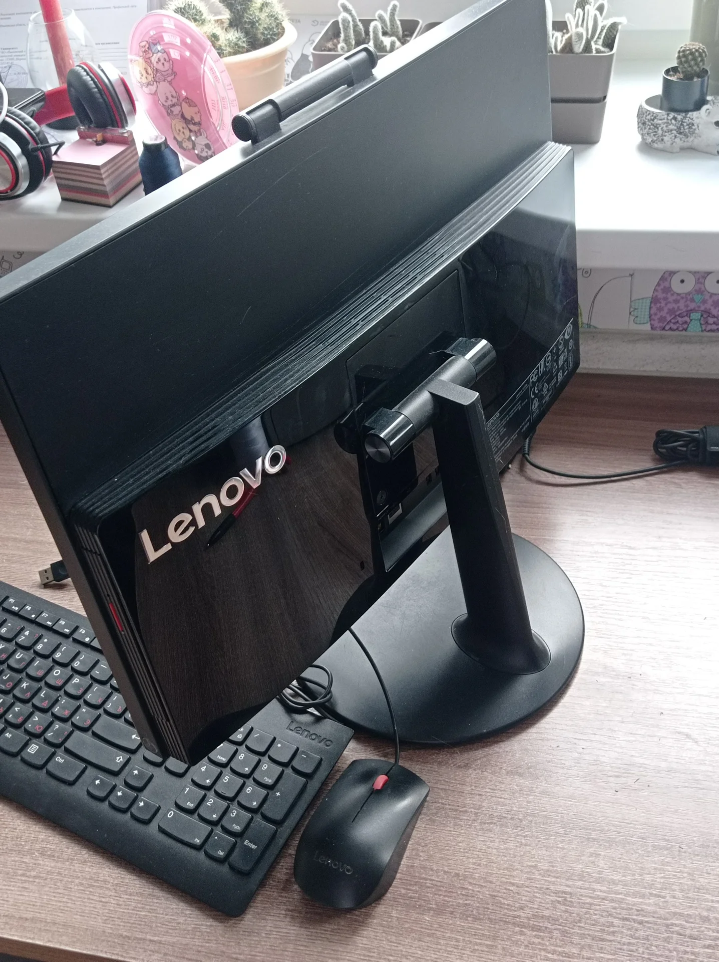 Компьютер моноблок Lenovo V410z - миниатюра 2