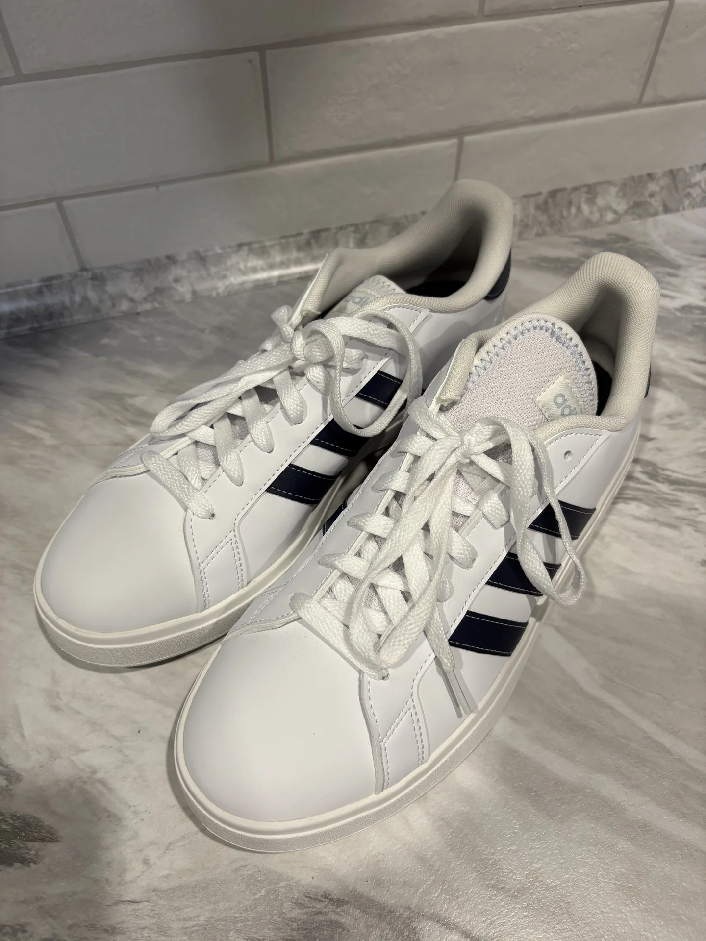 Кроссовки Adidas (44 размер) - миниатюра 2
