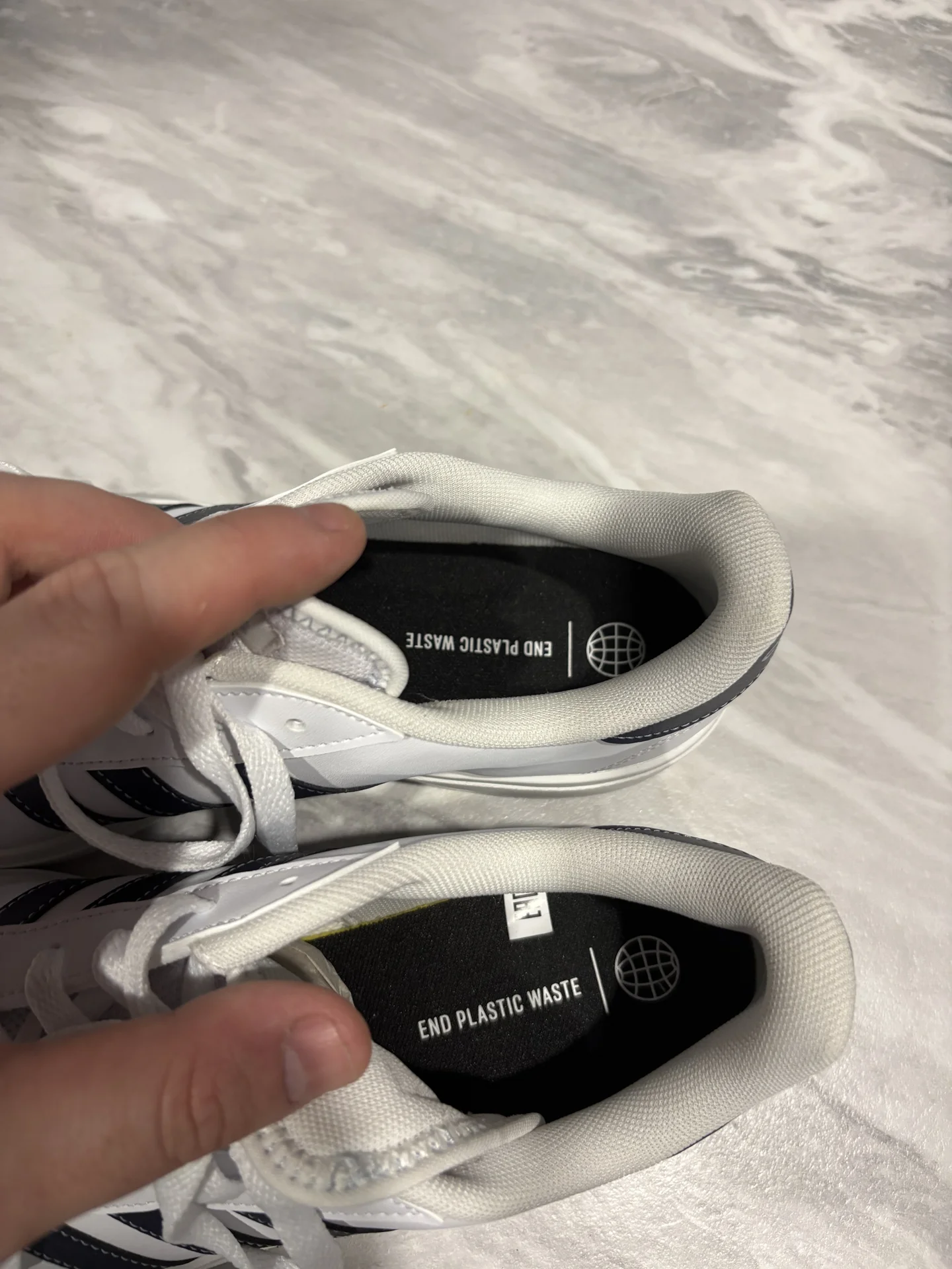 Кроссовки Adidas (44 размер) - миниатюра 3